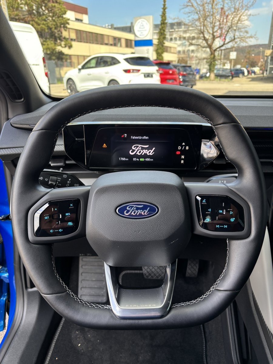FORD Explorer Extended Range Premium-image-6
