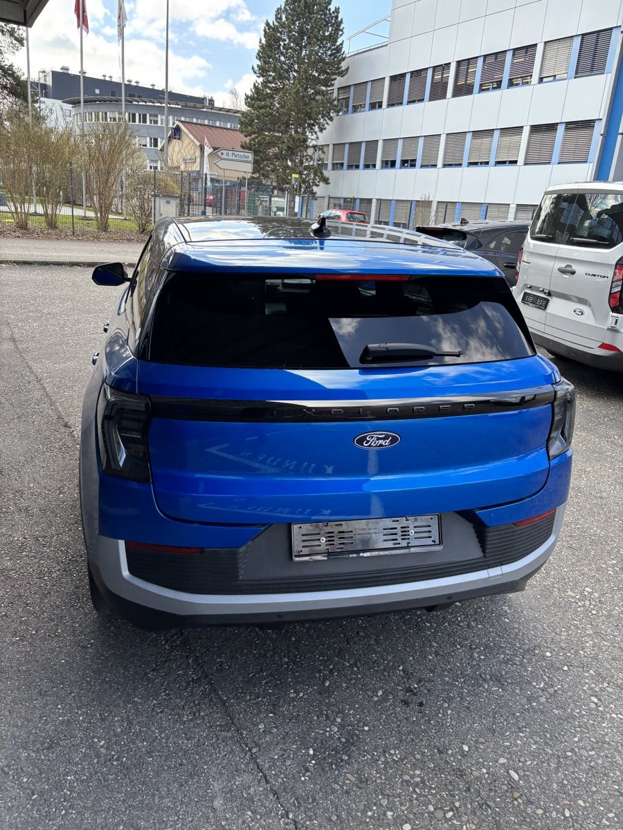 FORD Explorer Extended Range Premium-image-16