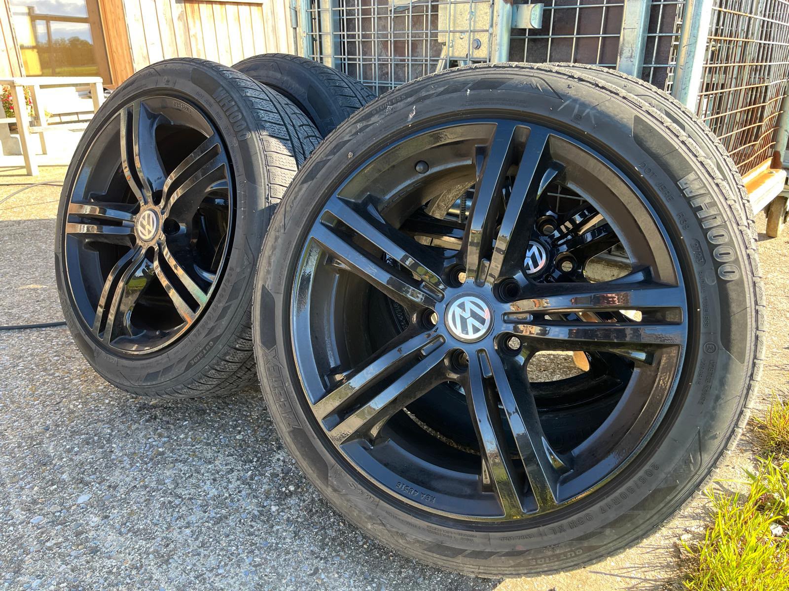 VW 2.0 TSI GTI Edition 35-image-5