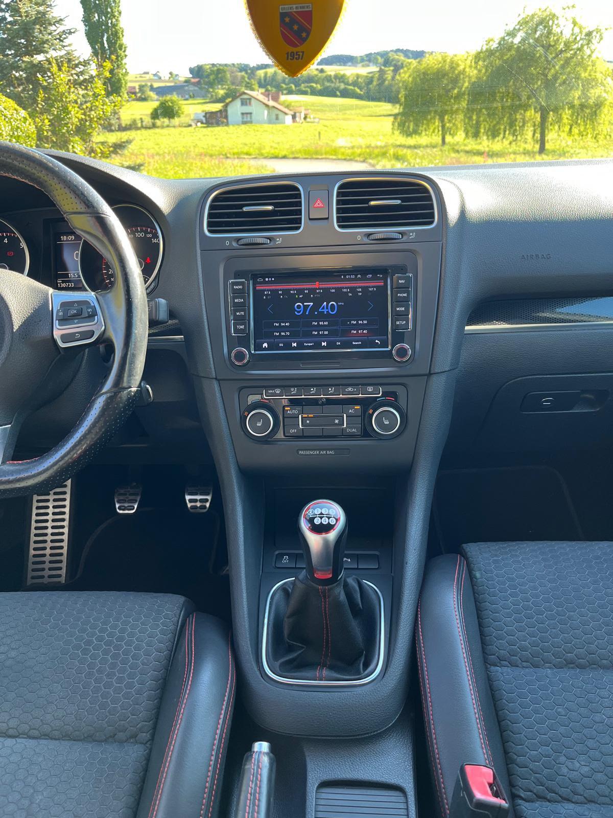 VW 2.0 TSI GTI Edition 35-image-4