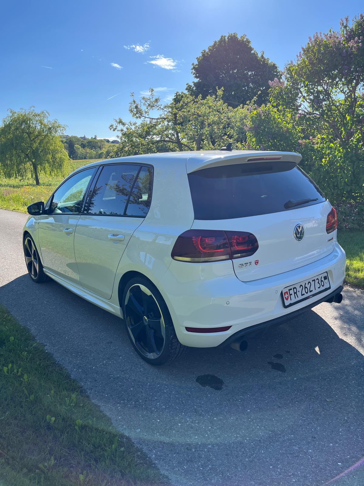 VW 2.0 TSI GTI Edition 35-image-2