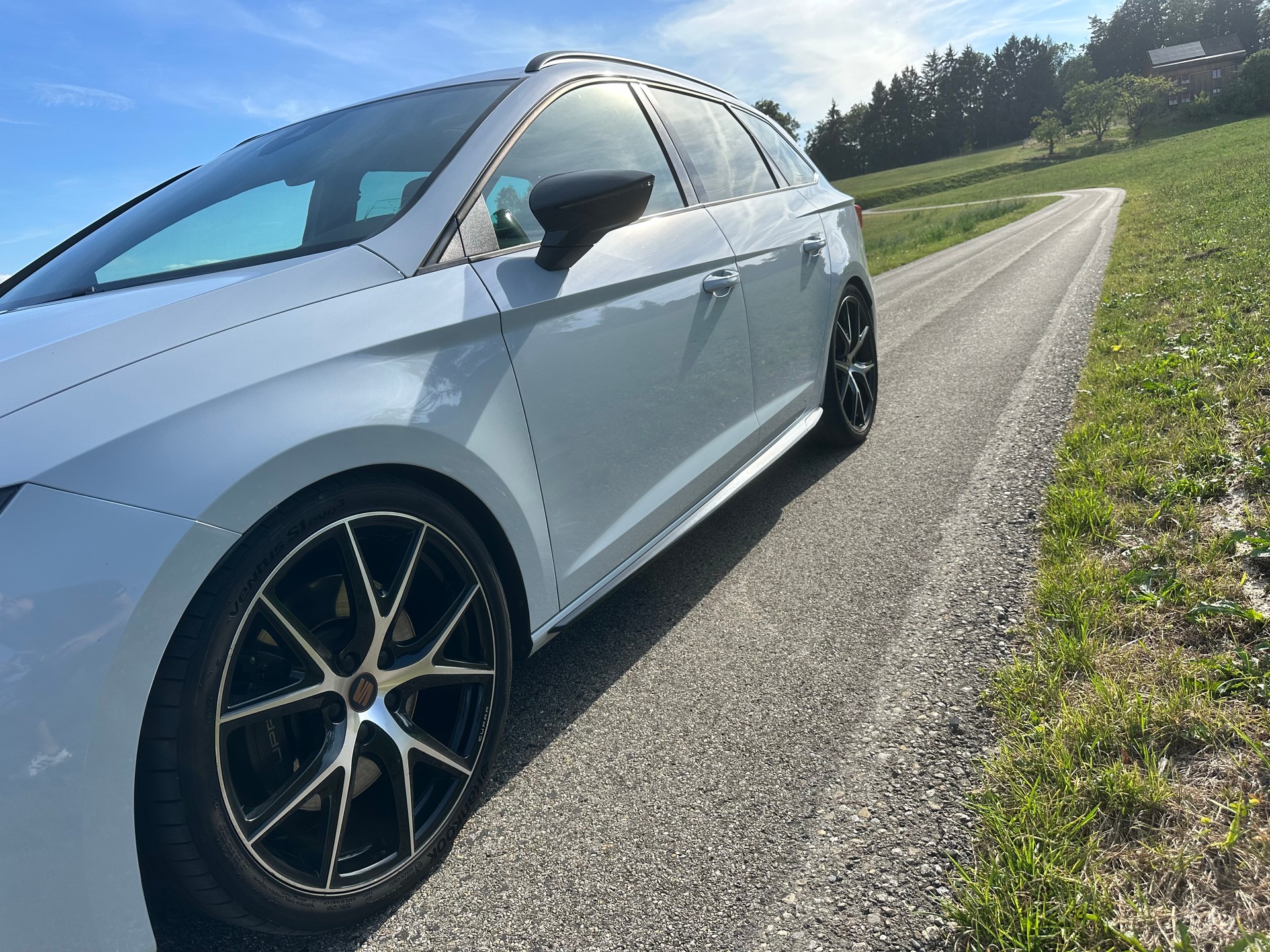SEAT 2.0 TSI 300 Cupra 4Drive DSG-image-1