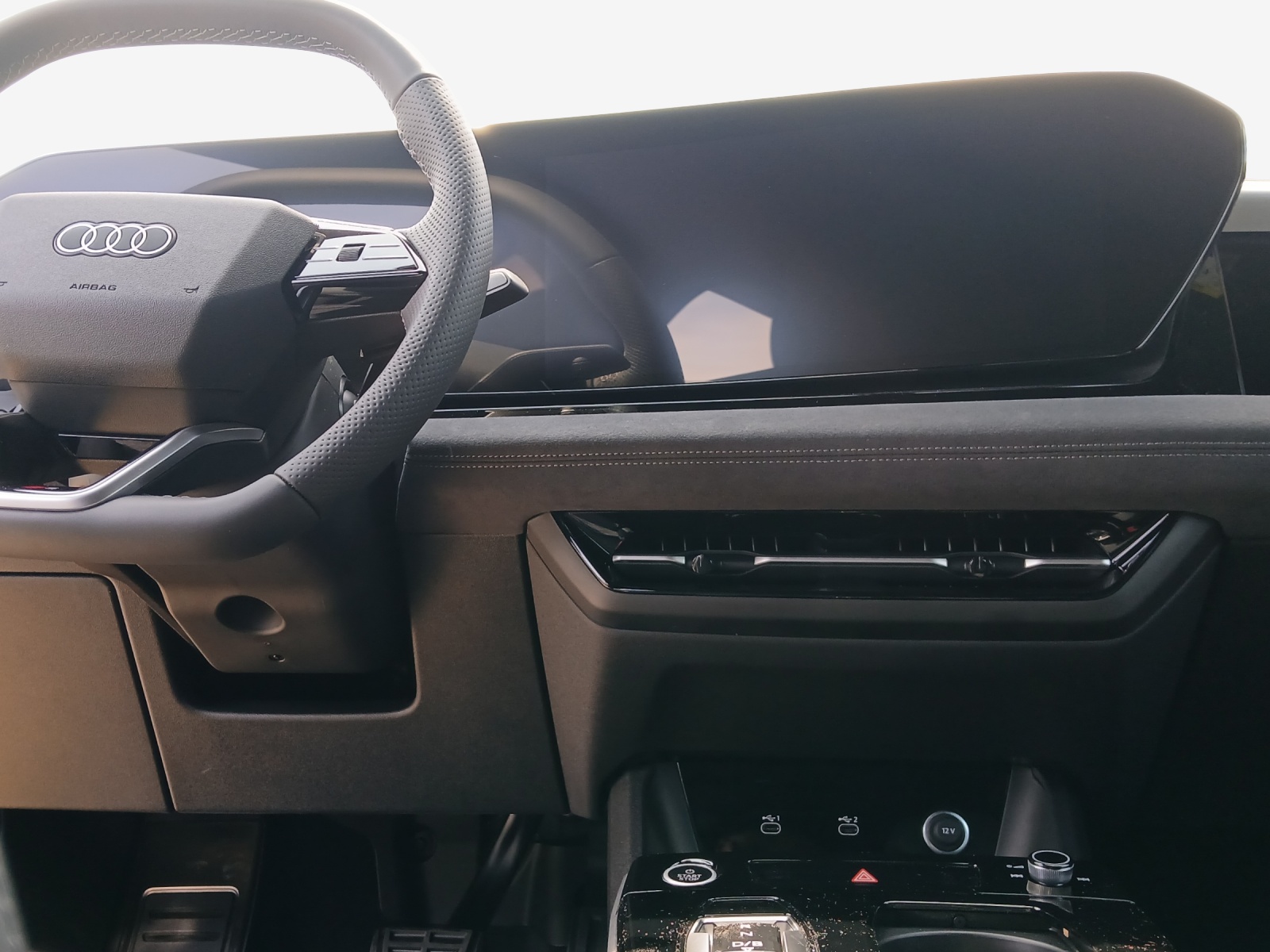 AUDI Q6 Sportback e-tron quattro-image-8