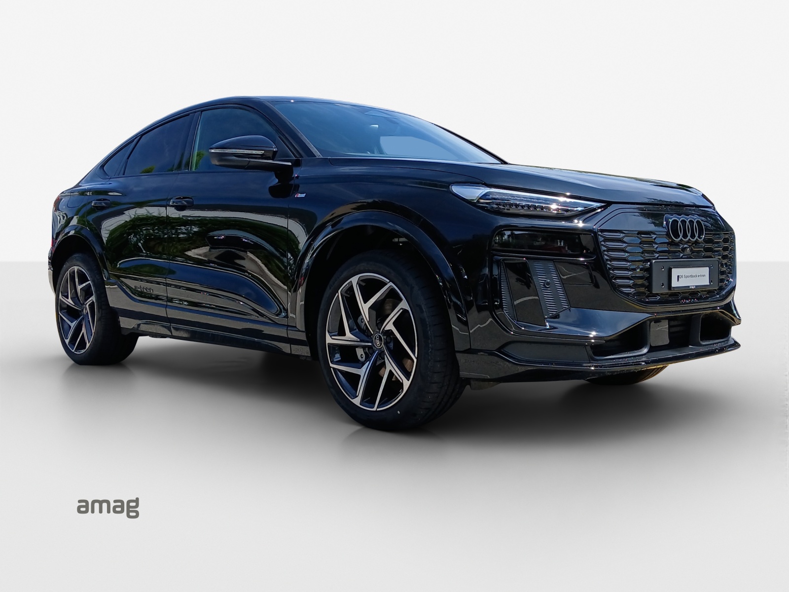 AUDI Q6 Sportback e-tron quattro-image-5