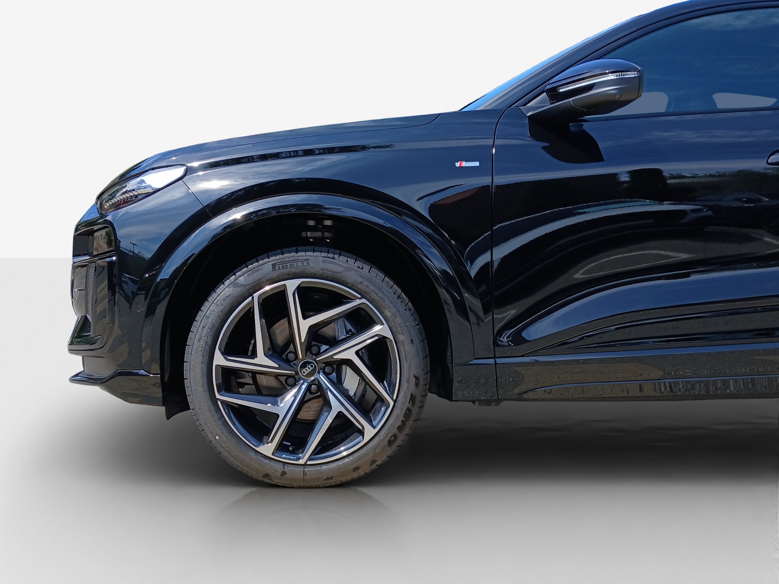 AUDI Q6 Sportback e-tron quattro-image-13