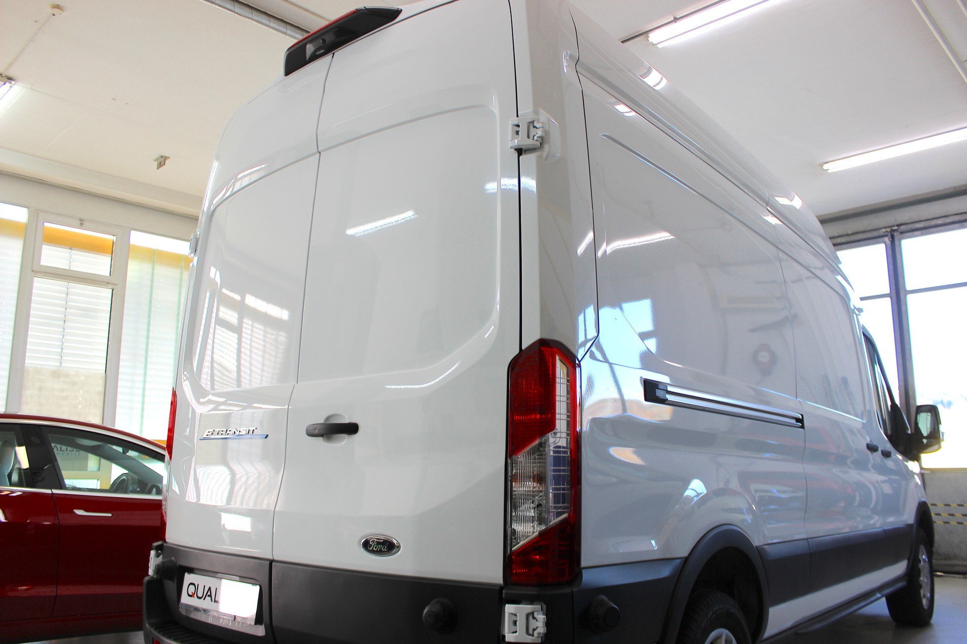 FORD E-Transit Van 350 L3 H3 Trend RWD 68kWh 💥 TOP Ausstattung 💥 Lieferung möglich-image-4