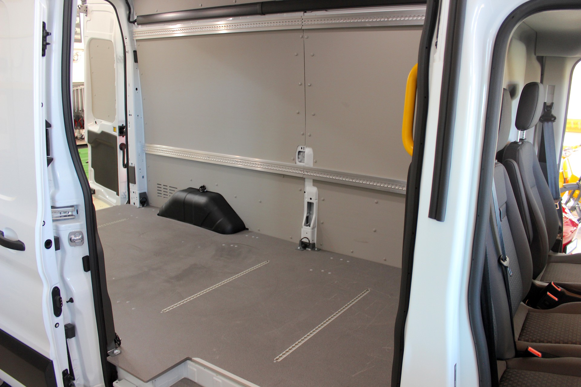 FORD E-Transit Van 350 L3 H3 Trend RWD 68kWh 💥 TOP Ausstattung 💥 Lieferung möglich-image-19