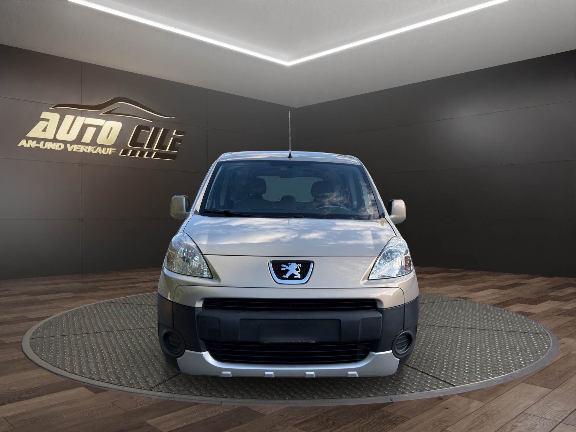 PEUGEOT Partner 1.6 Trendy-image-1