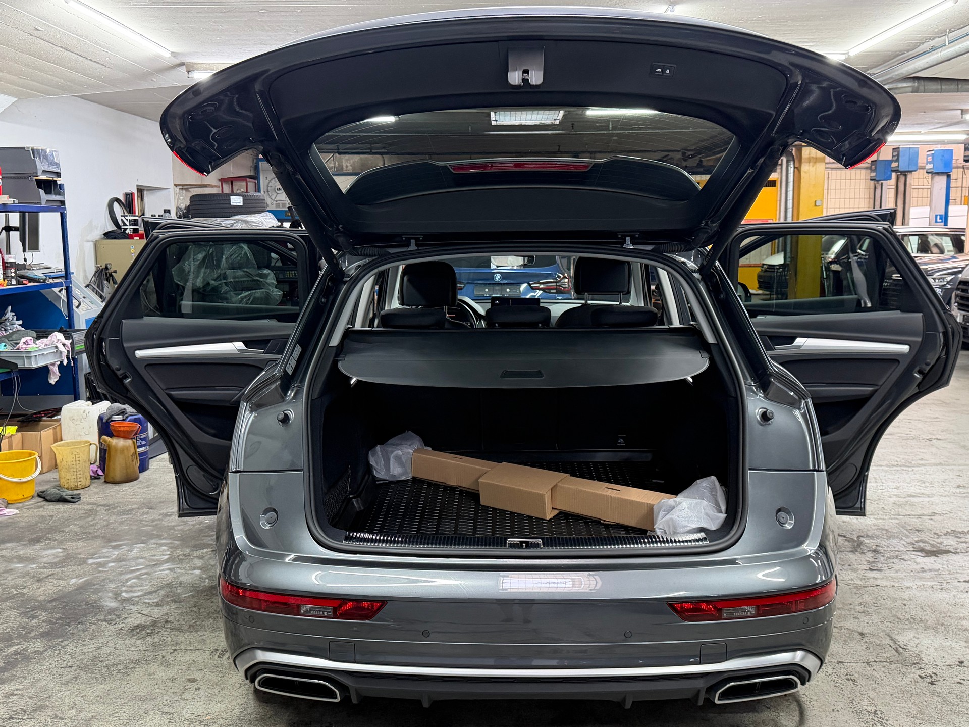 AUDI Q5 Sportback 40 TDI S line quattro S-tronic-image-12