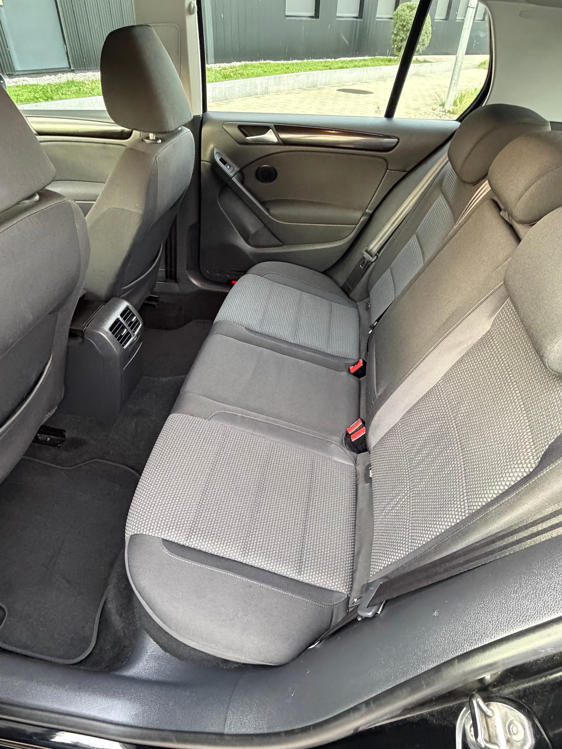 VW Golf 1.4 TSI Highline-image-9