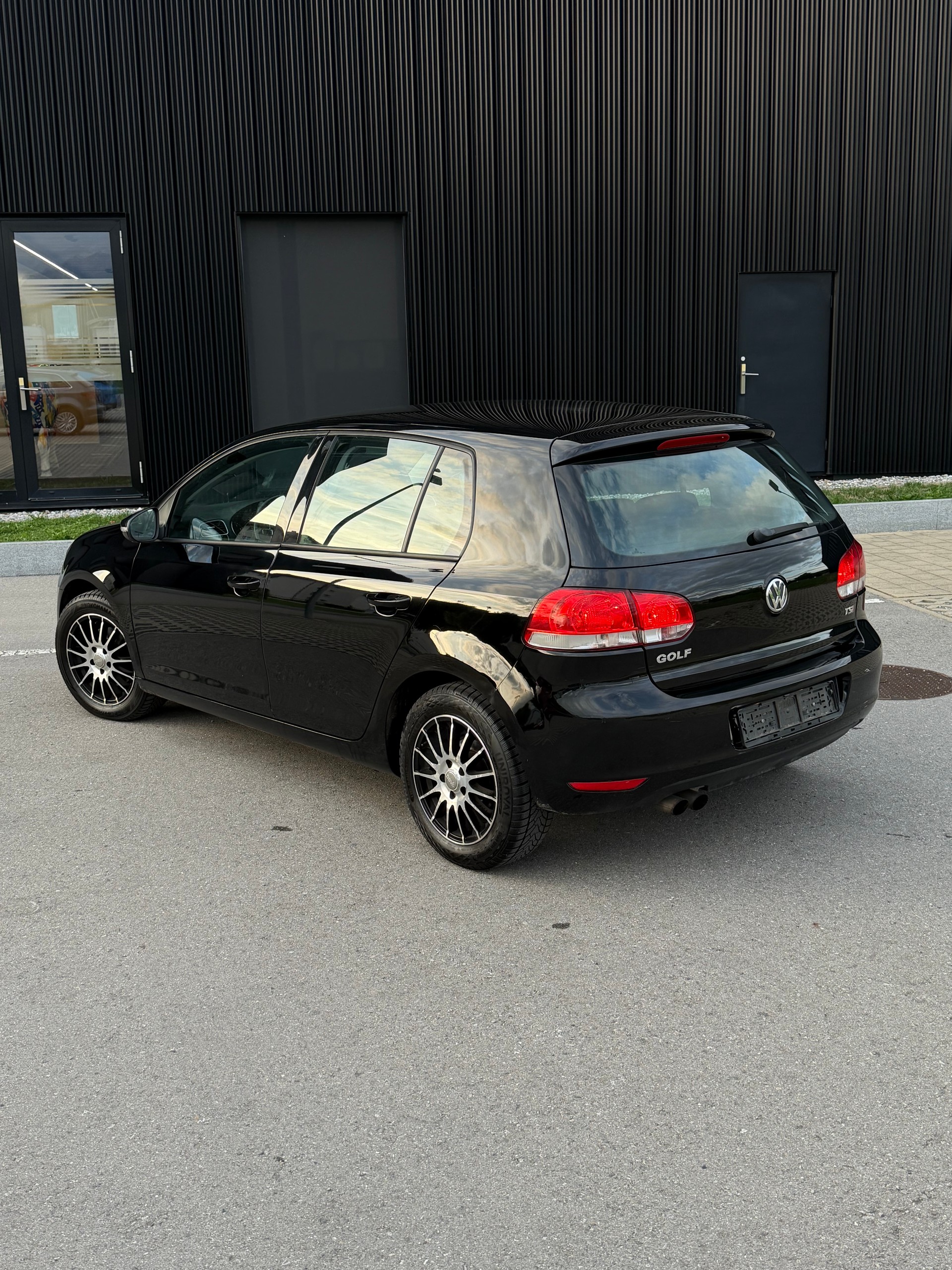 VW Golf 1.4 TSI Highline-image-6