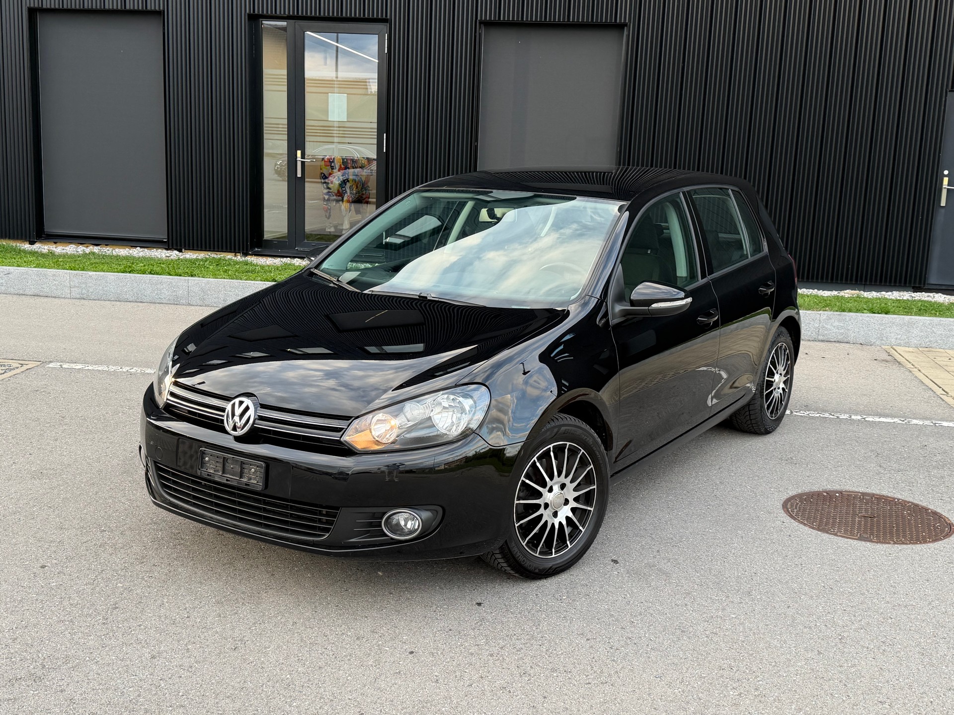 VW Golf 1.4 TSI Highline-image-14