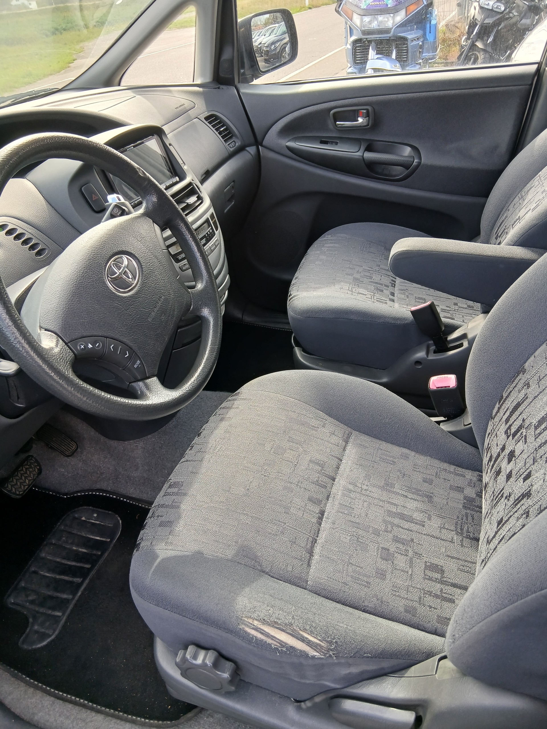 TOYOTA Previa 2.4 Linea Sol-image-7