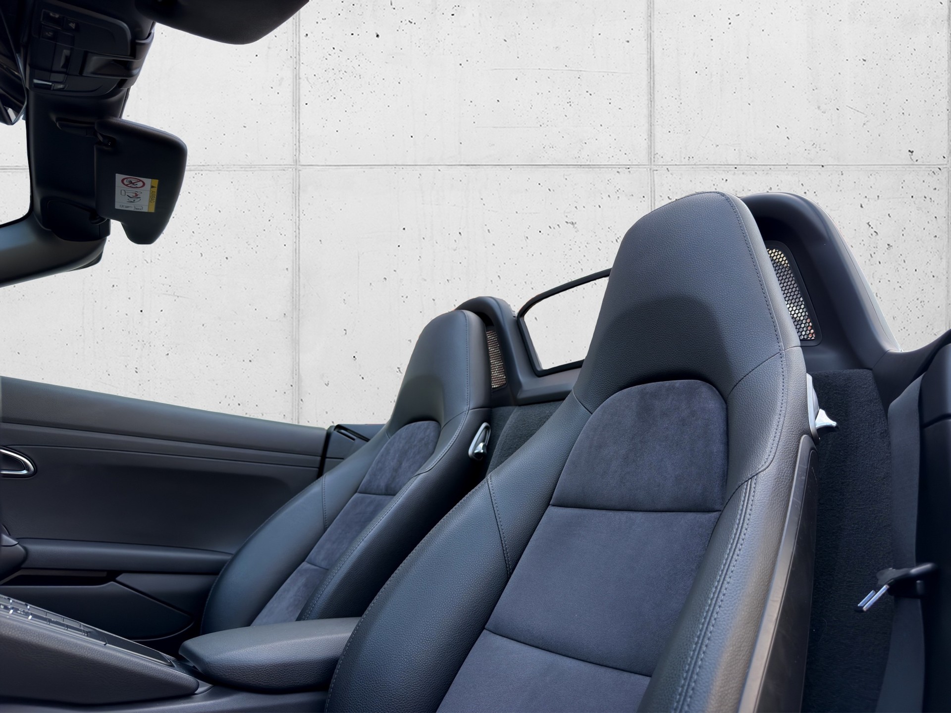 PORSCHE 718 Boxster 2.0 PDK-image-11