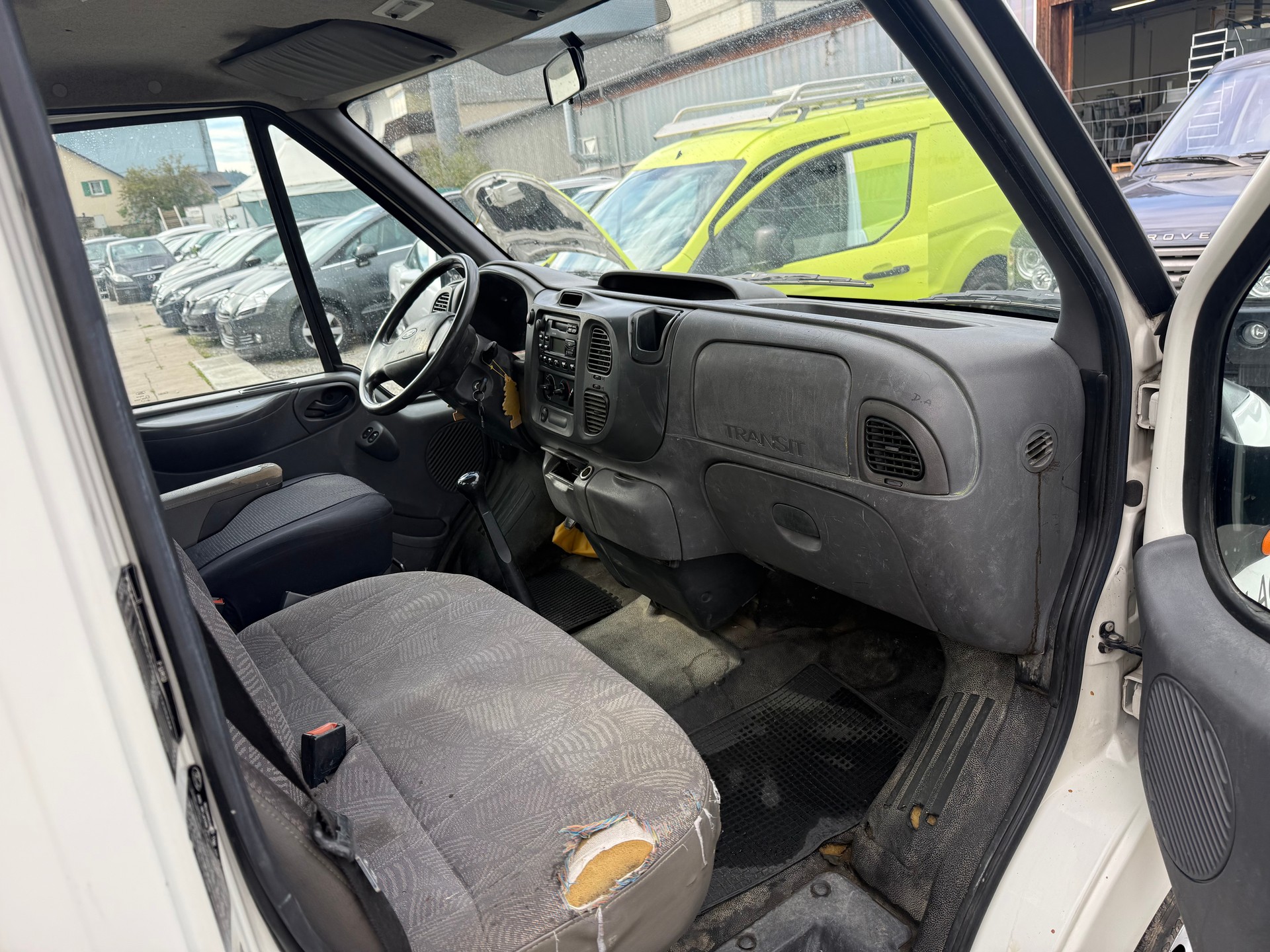 FORD Transit 2.0TD 300 M-image-4