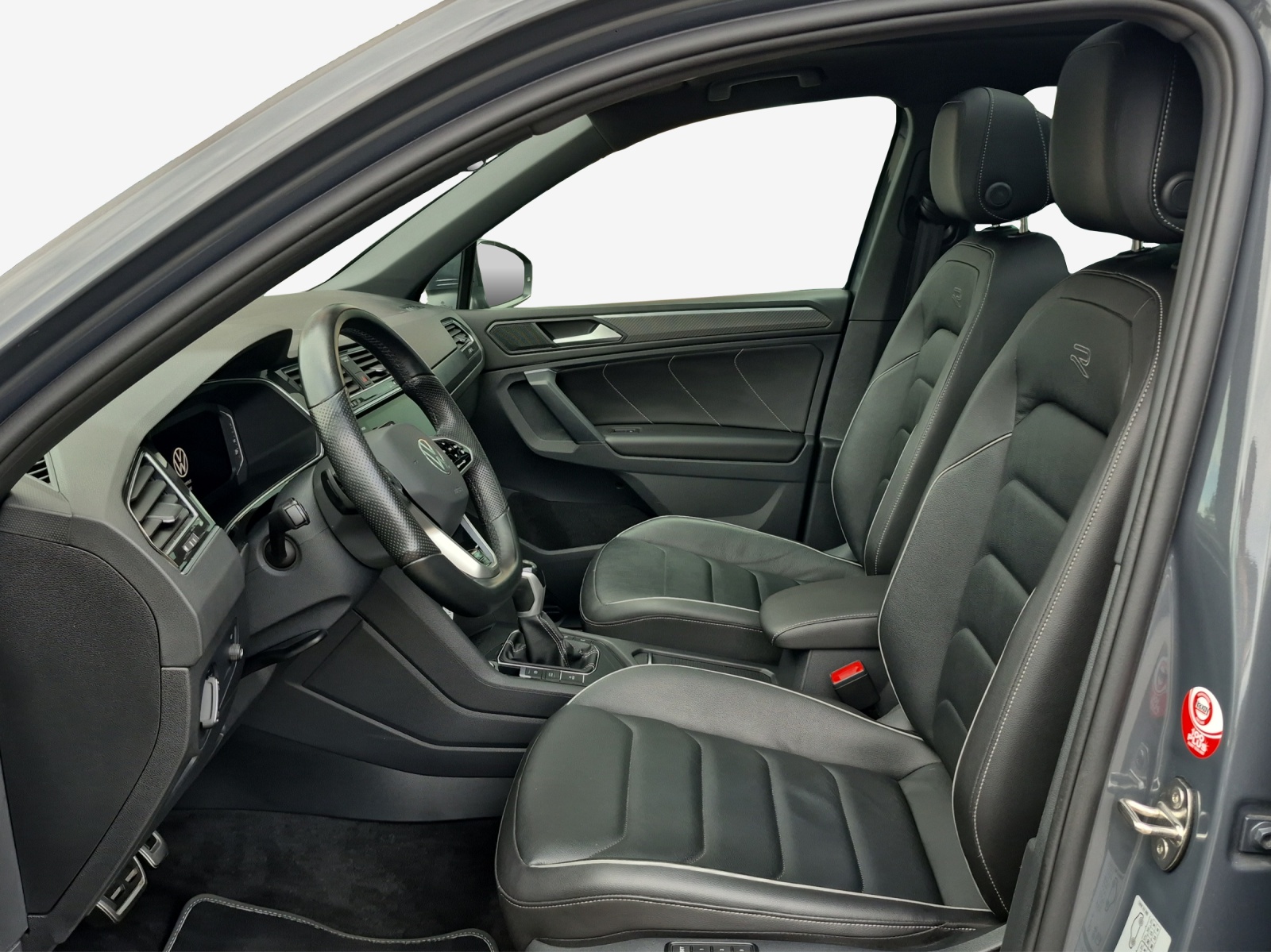 VW Tiguan 1.4TSI PHEV Selection DSG-image-7