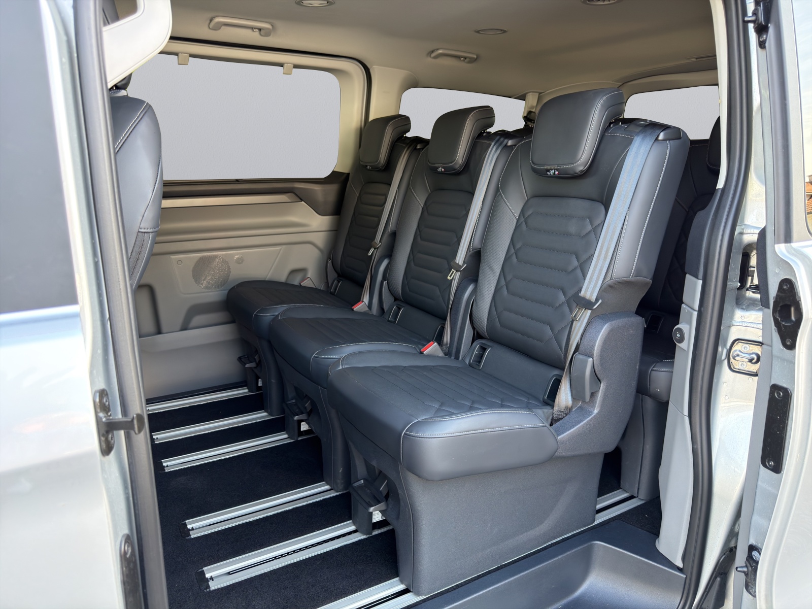 FORD Tourneo C Bus 320 L1 2.0 EcoBlue 170 Titanium X 4x4-image-14