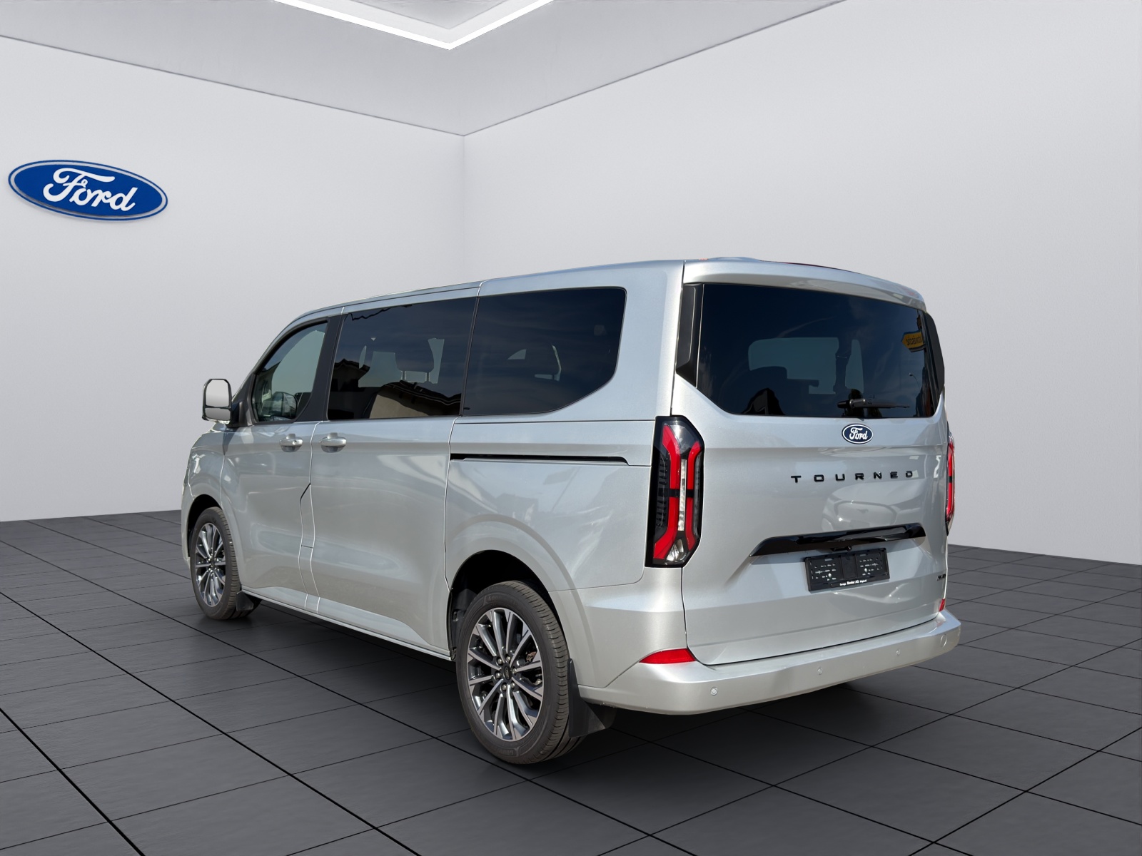 FORD Tourneo C Bus 320 L1 2.0 EcoBlue 170 Titanium X 4x4-image-6