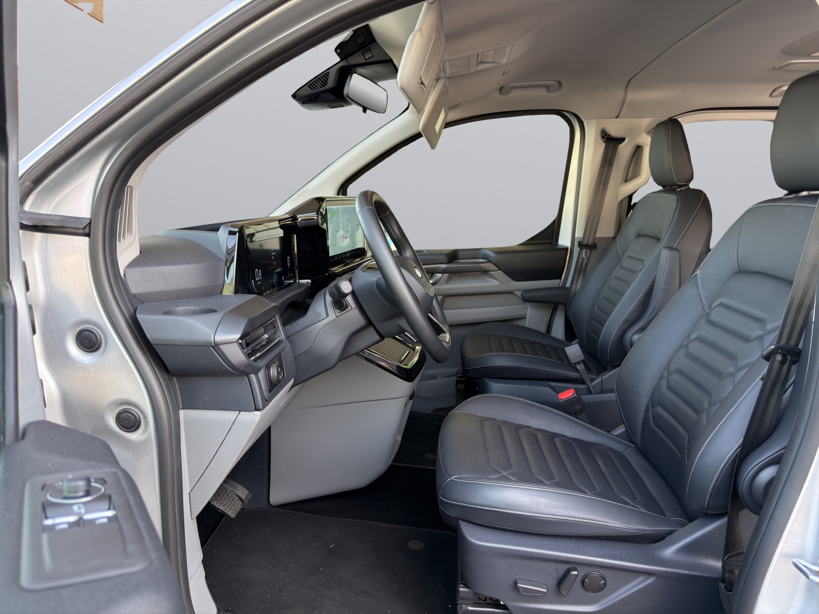 FORD Tourneo C Bus 320 L1 2.0 EcoBlue 170 Titanium X 4x4-image-8