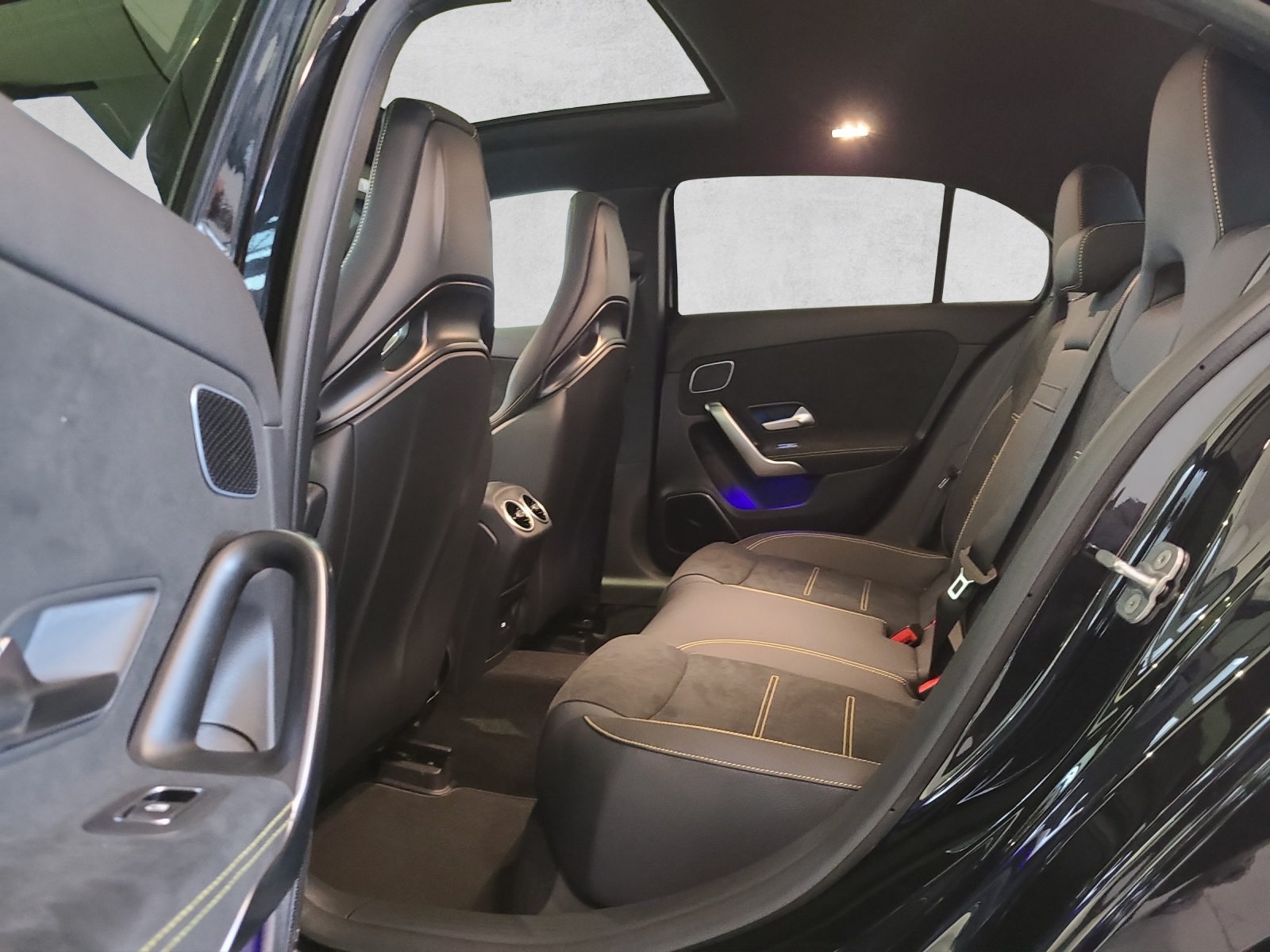 MERCEDES-BENZ A 45 S AMG 4M+ W177-image-2