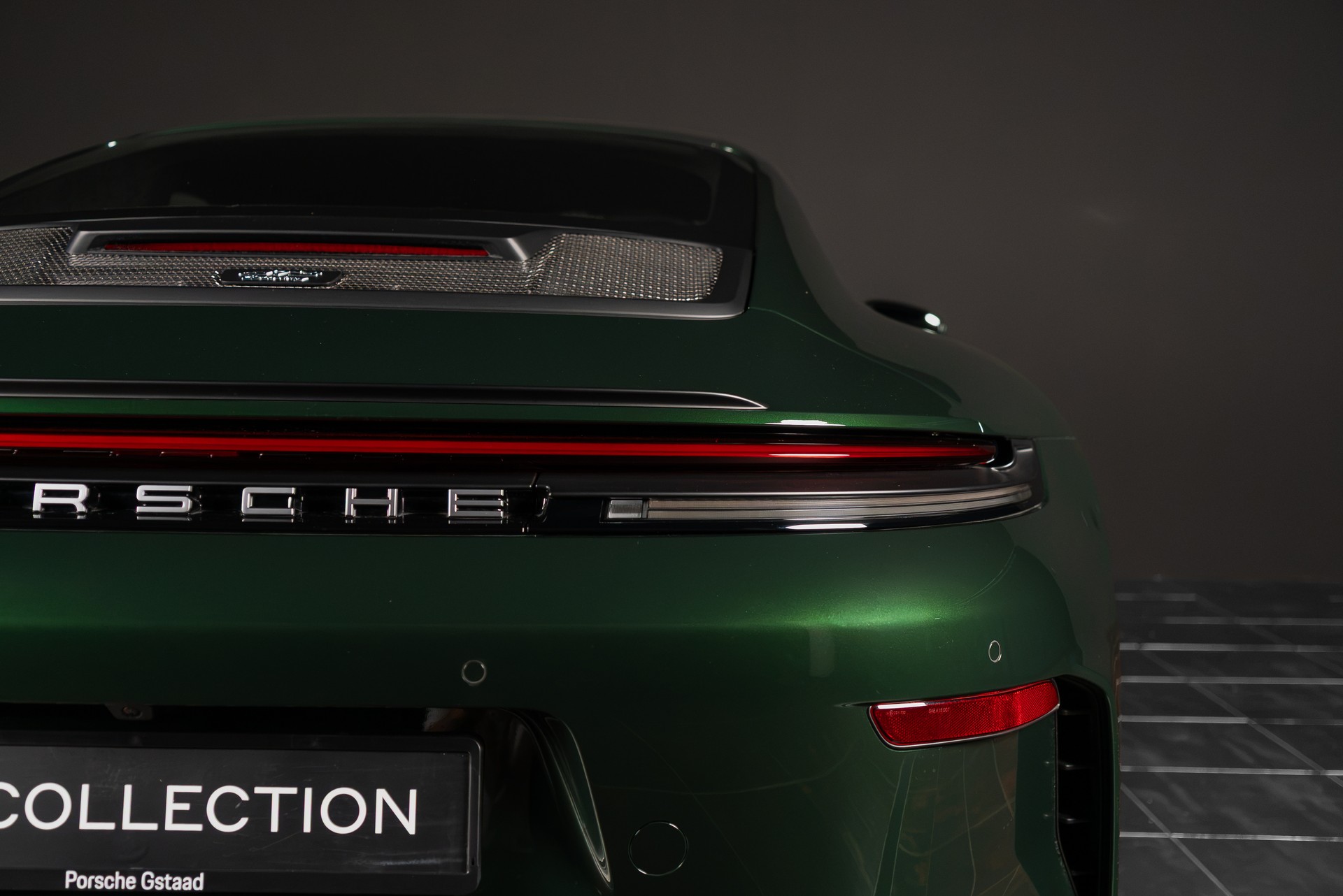 PORSCHE 911 Carrera GT3 Touring-image-15