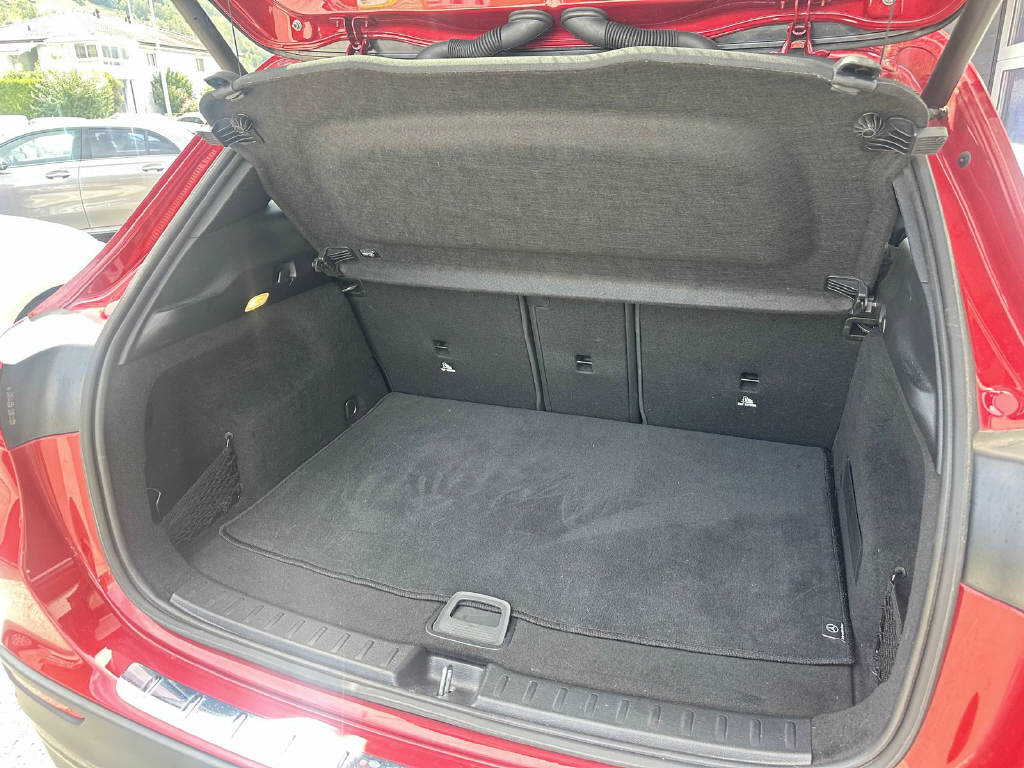 MERCEDES-BENZ GLA 220 AMG Line 4matic (CH)-image-9