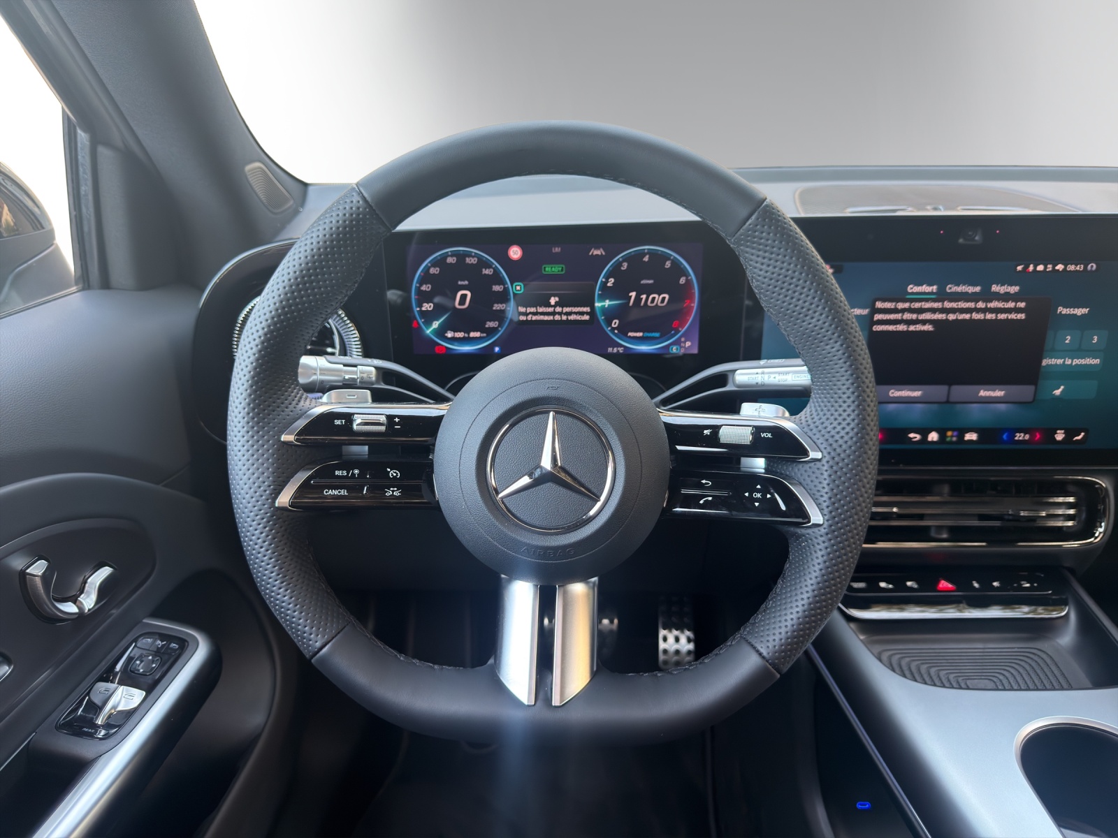 MERCEDES-BENZ GLB 200 4Matic 8G-Tronic-image-8