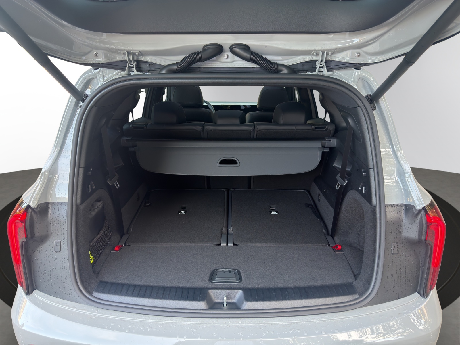 MERCEDES-BENZ GLB 200 4Matic 8G-Tronic-image-14