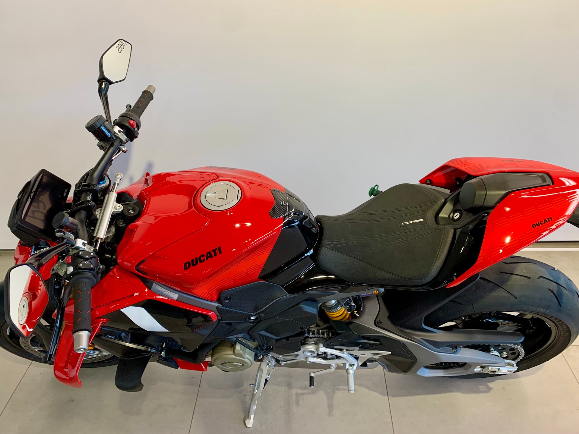 DUCATI Streetfighter V4 S CORSE-showroom-element-3