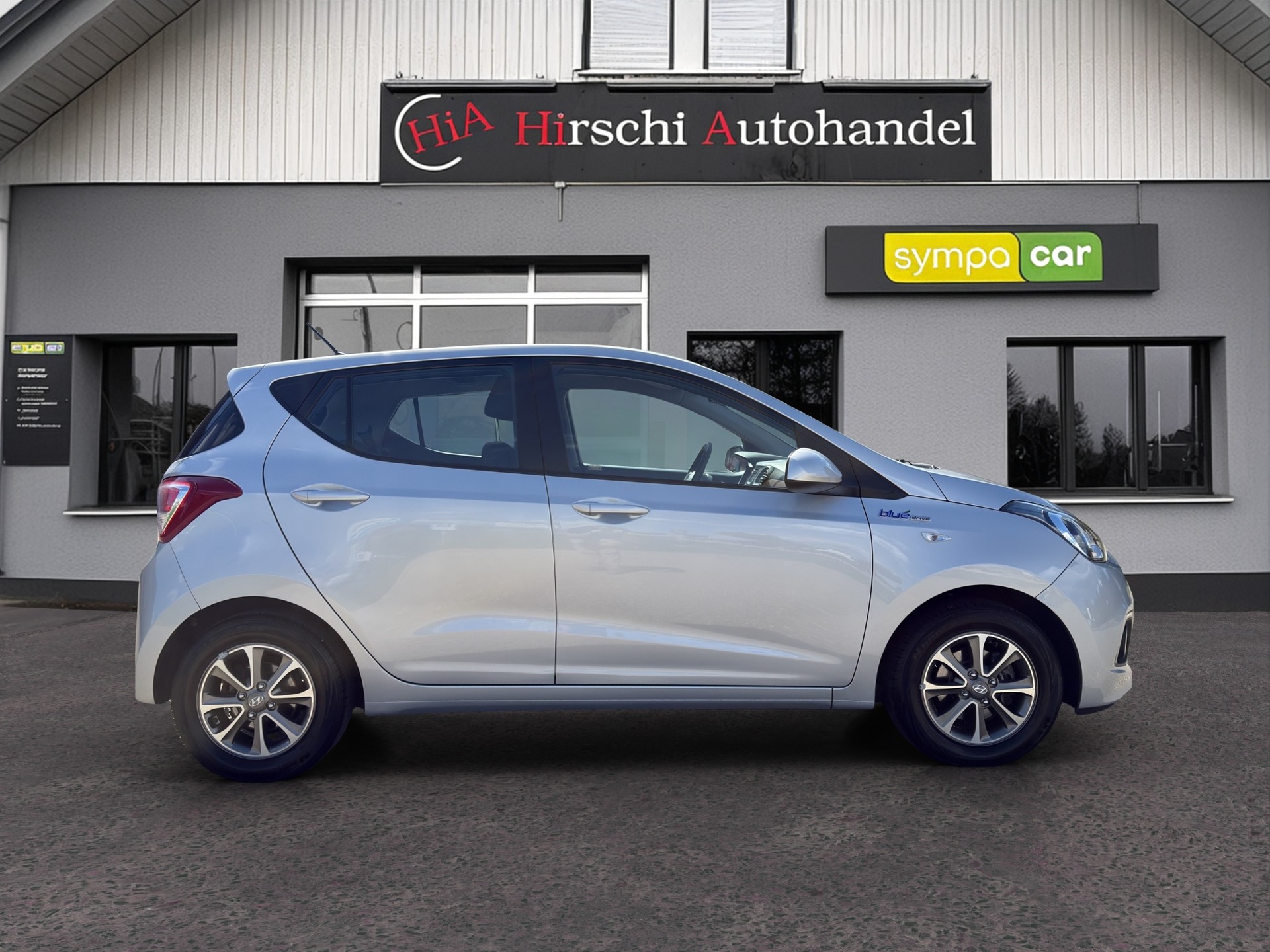 HYUNDAI i10 1.0 Amplia-image-5