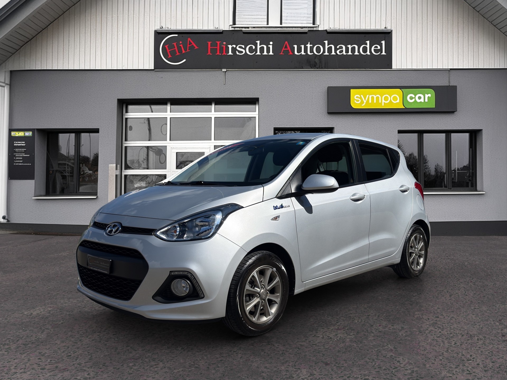 HYUNDAI i10 1.0 Amplia-image-0