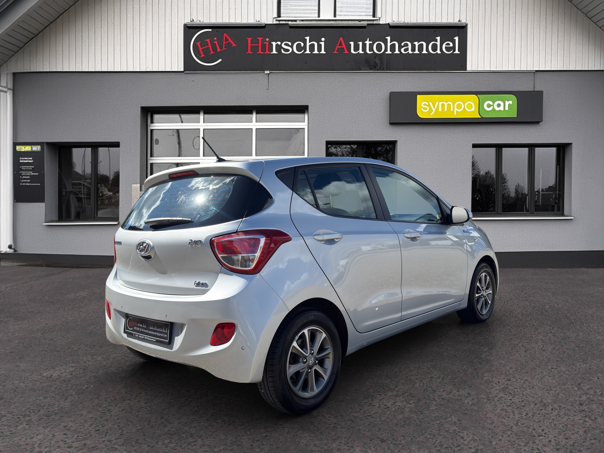 HYUNDAI i10 1.0 Amplia-image-7