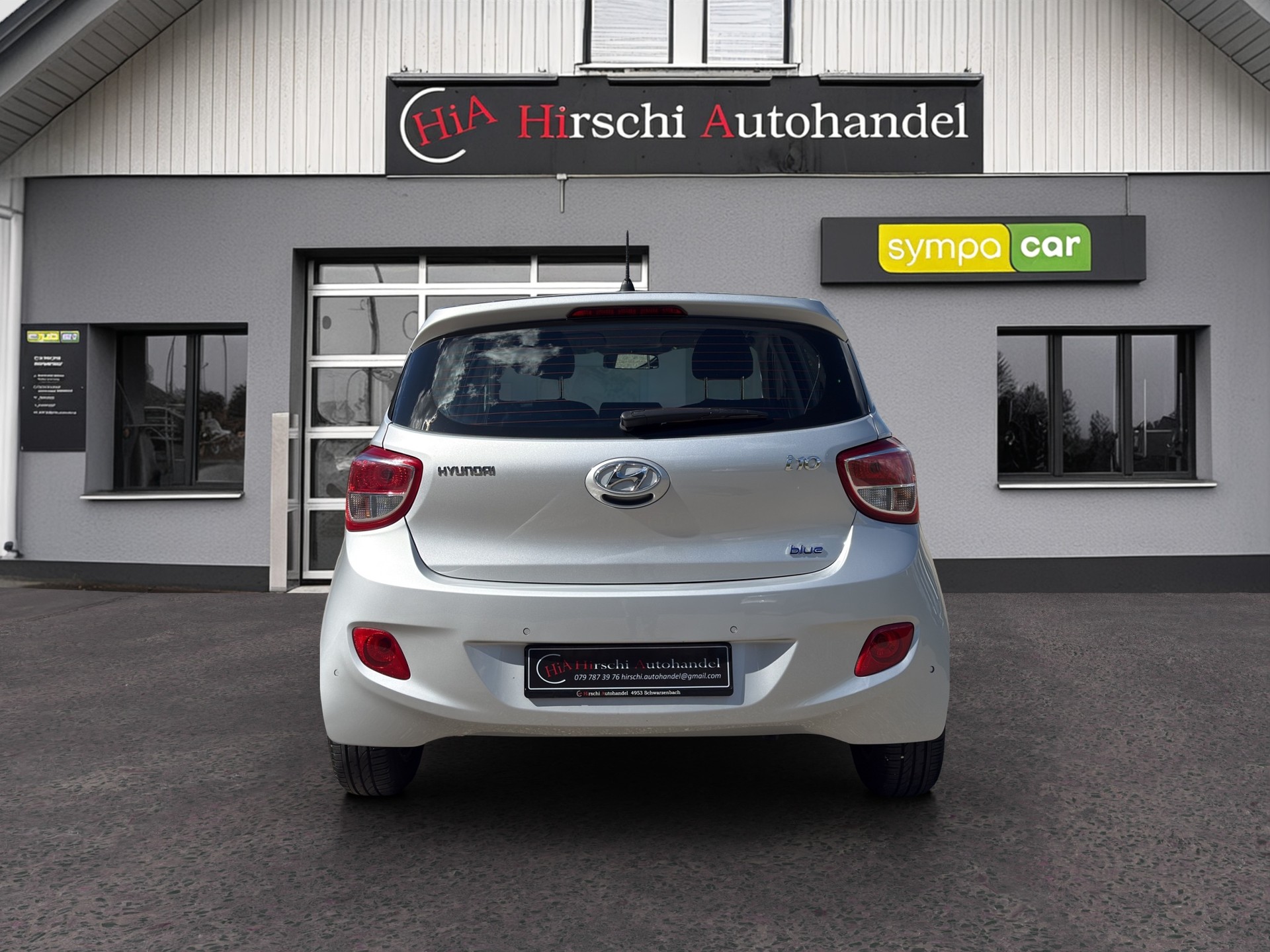 HYUNDAI i10 1.0 Amplia-image-8