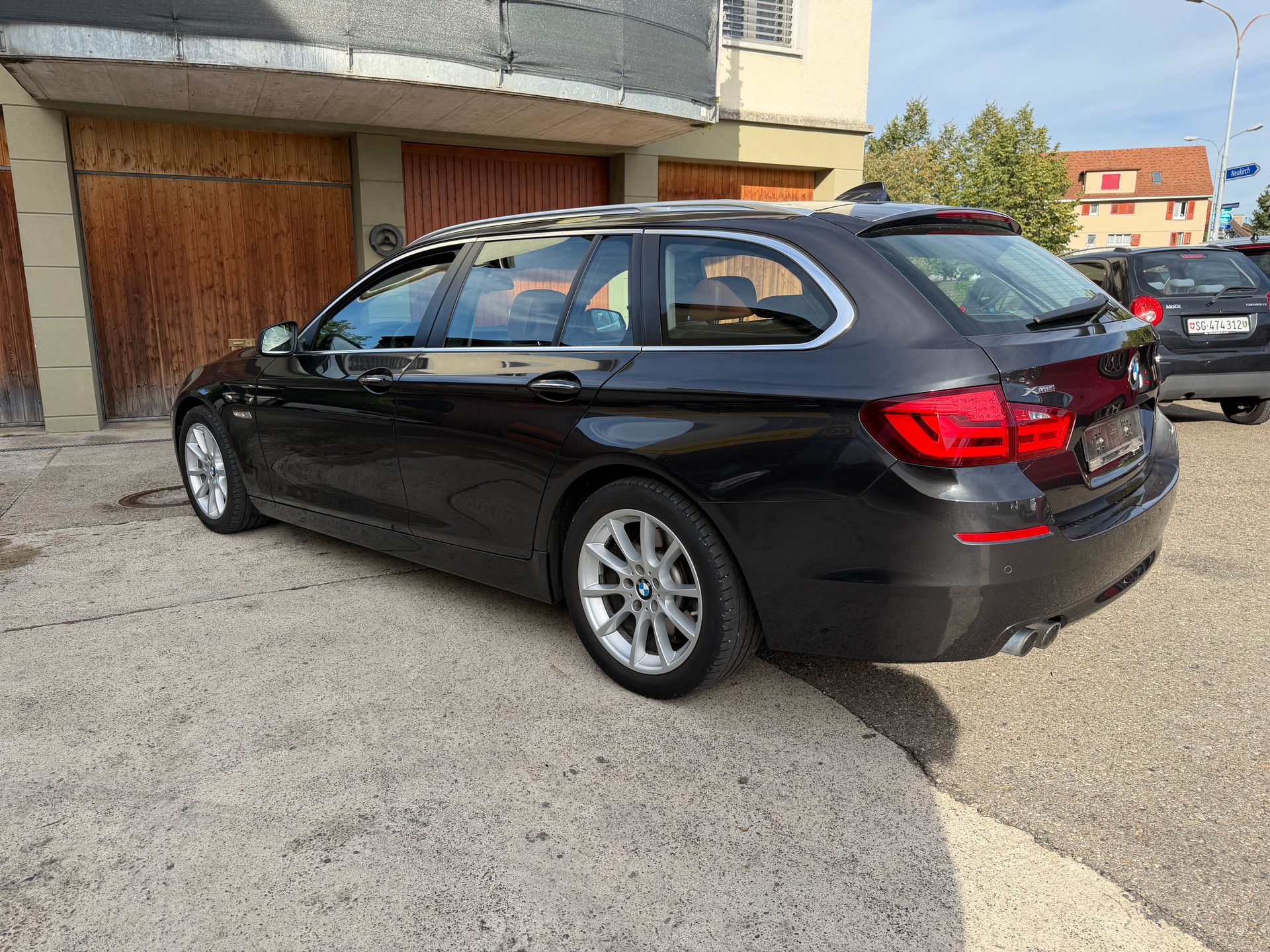 BMW 528i xDrive Touring Steptronic-image-3