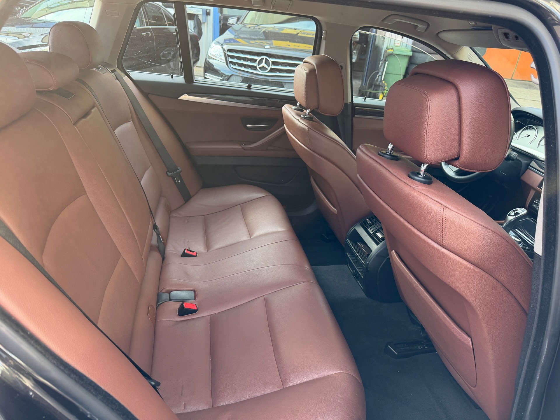 BMW 528i xDrive Touring Steptronic-image-9