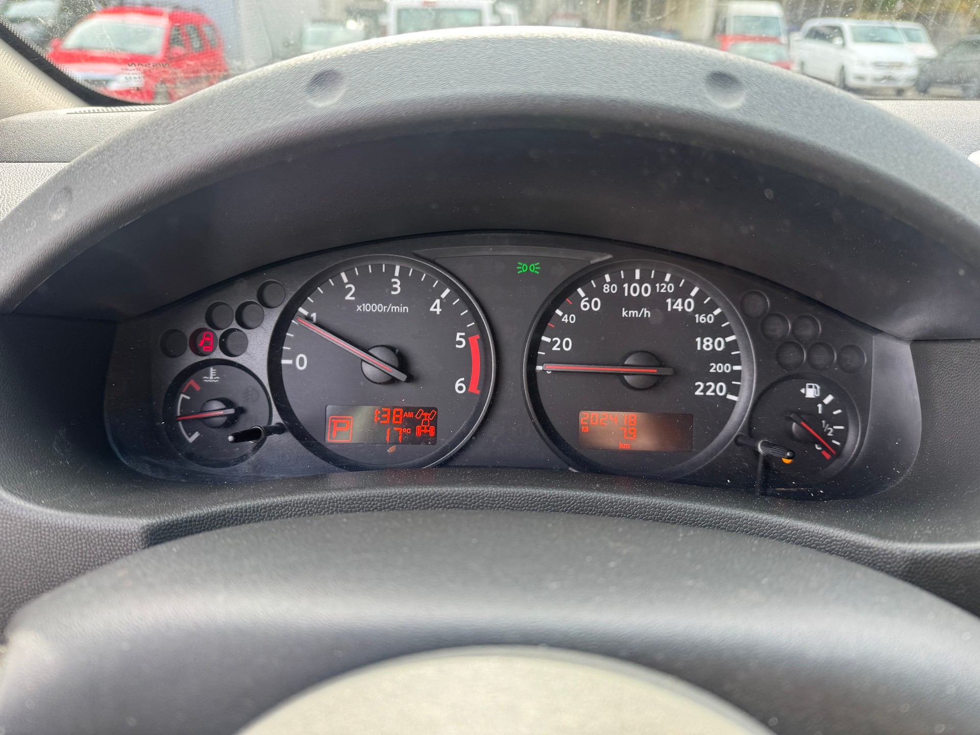 NISSAN Navara Double Cab SE 2.5 dCi 4WD Automat-image-8
