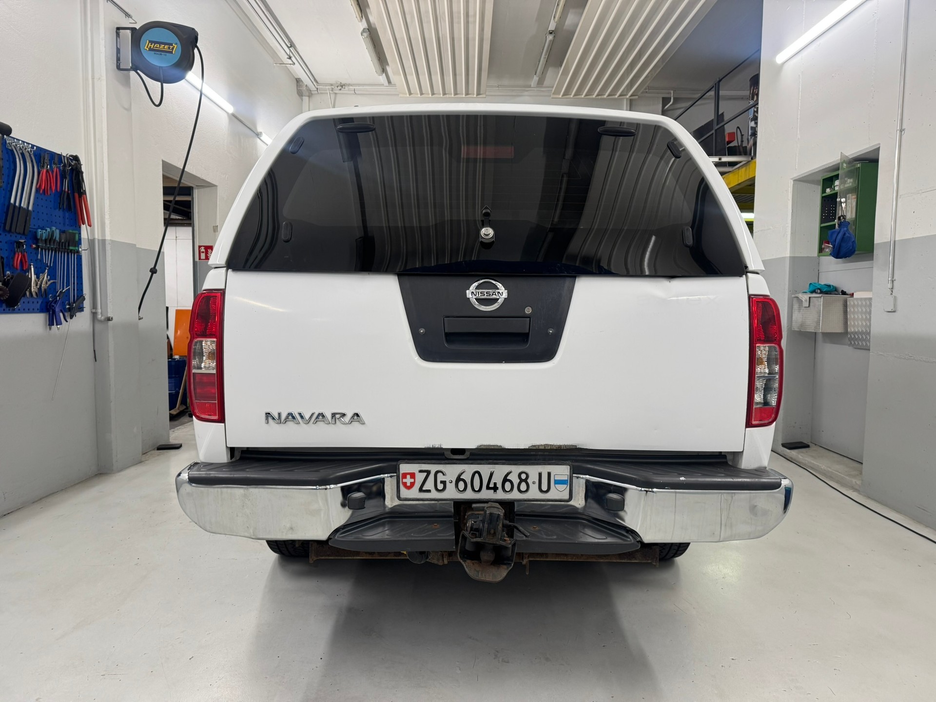 NISSAN Navara Double Cab SE 2.5 dCi 4WD Automat-image-4