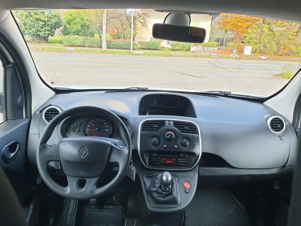 RENAULT Kangoo Medium dCi 95 ENERGY Business ** 3-Plätzer ** Klima ** PDC ** Werkstatt-Einrichtung ** Anh-Kupplung ** LTZ MFK 20.03.2025-image-8