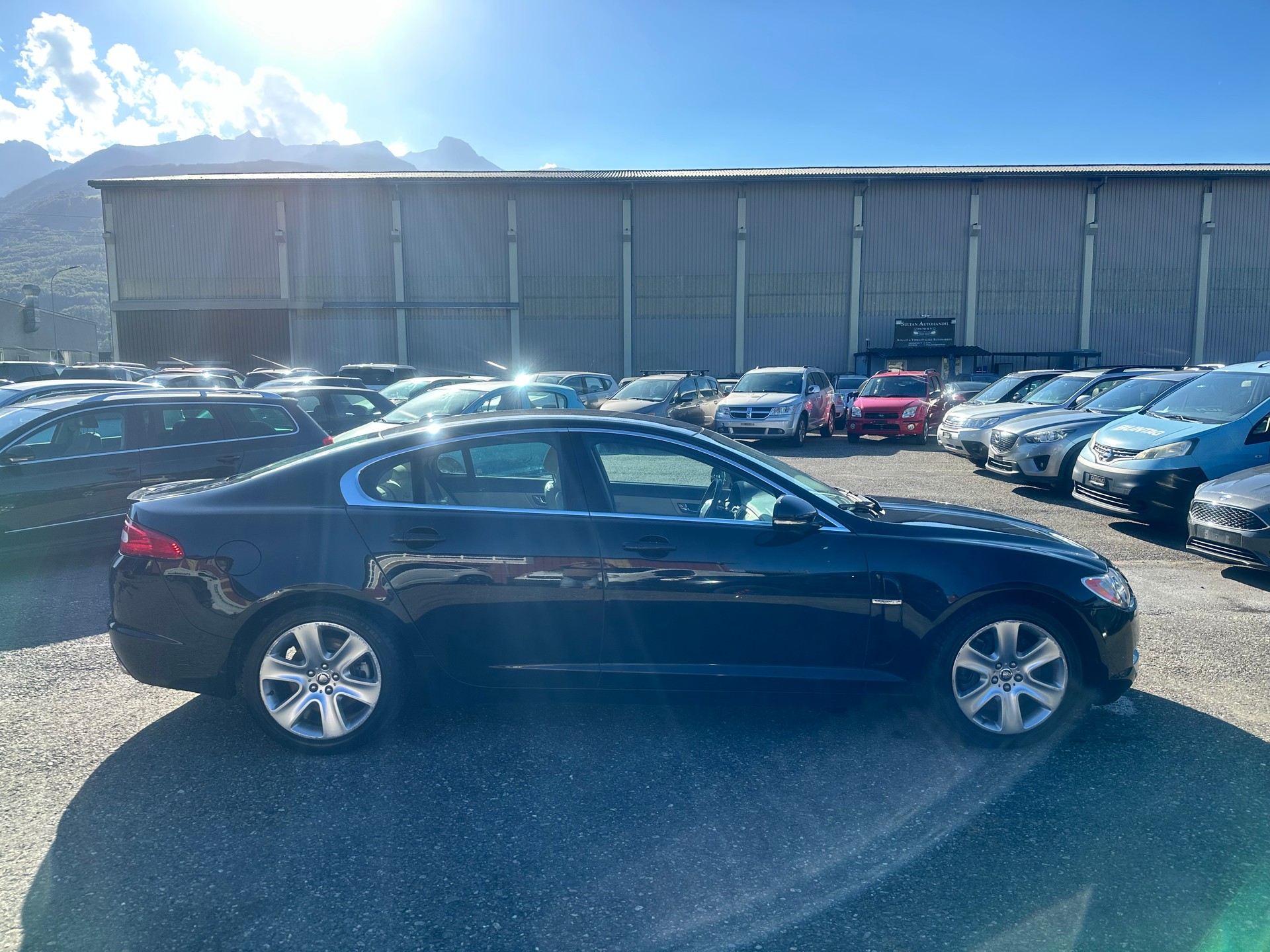 JAGUAR XF 3.0d S V6 Premium Luxury-image-8
