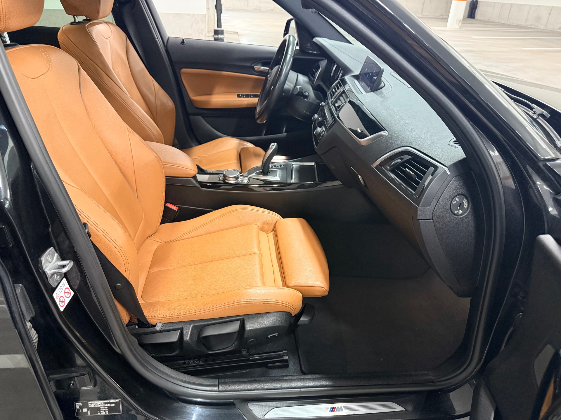 BMW 125i Edition M Sport Steptronic-image-12
