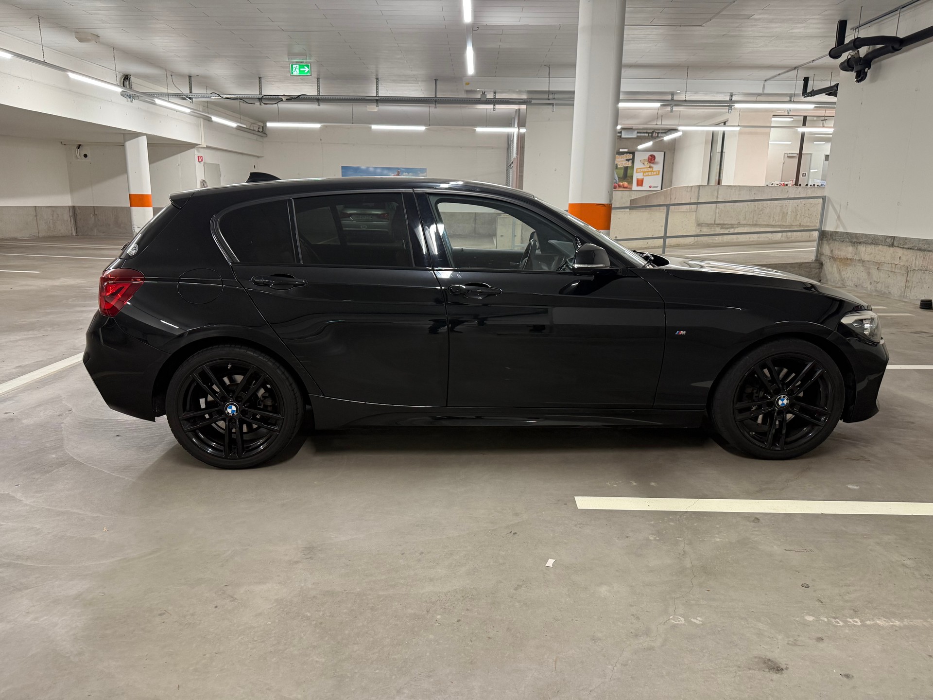 BMW 125i Edition M Sport Steptronic-image-5