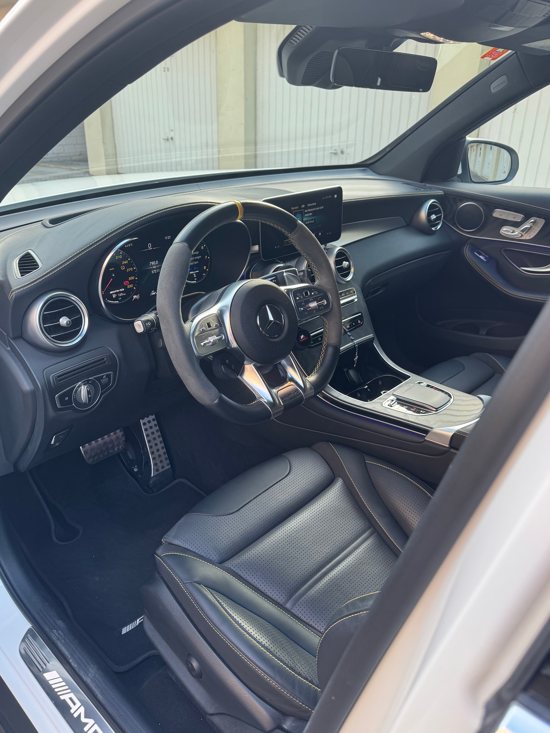 MERCEDES-BENZ GLC 63 S AMG 4m+-image-4