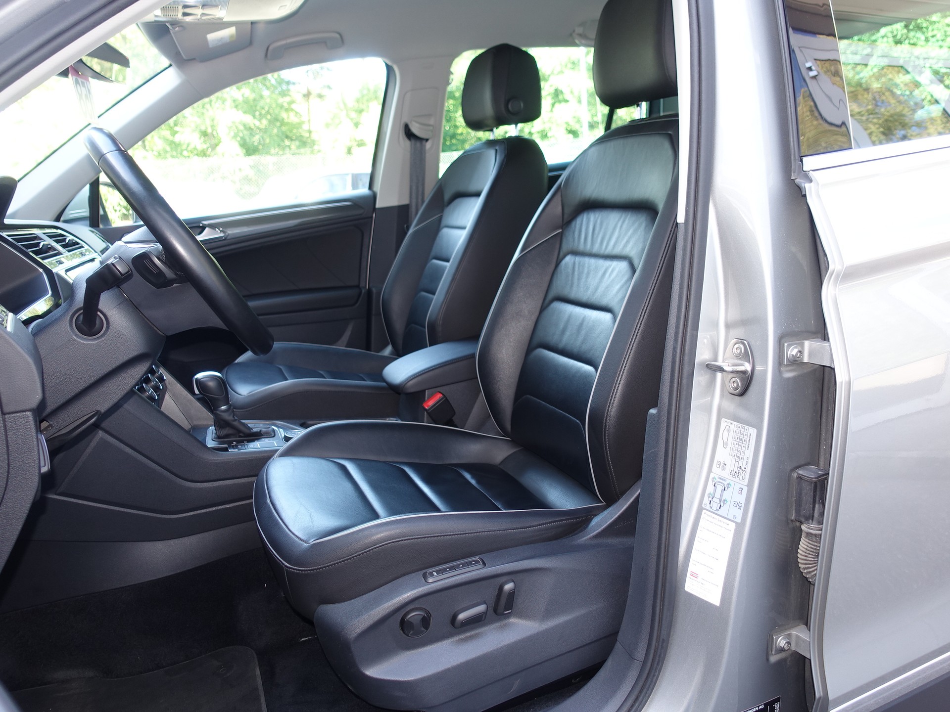 VW Tiguan 1.4TSI Comfortline 4Motion DSG-image-8
