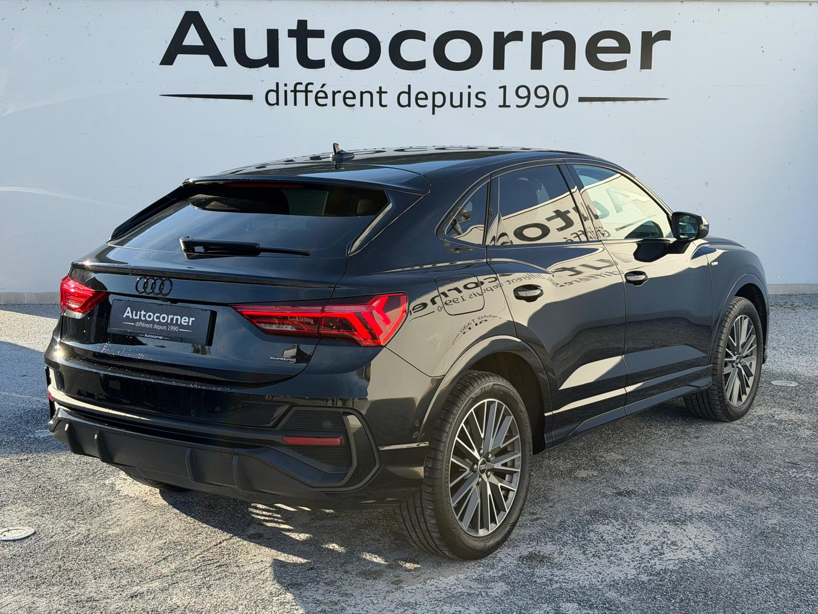 AUDI Q3 Sportback 40 TFSI S line quattro S-tronic-image-1