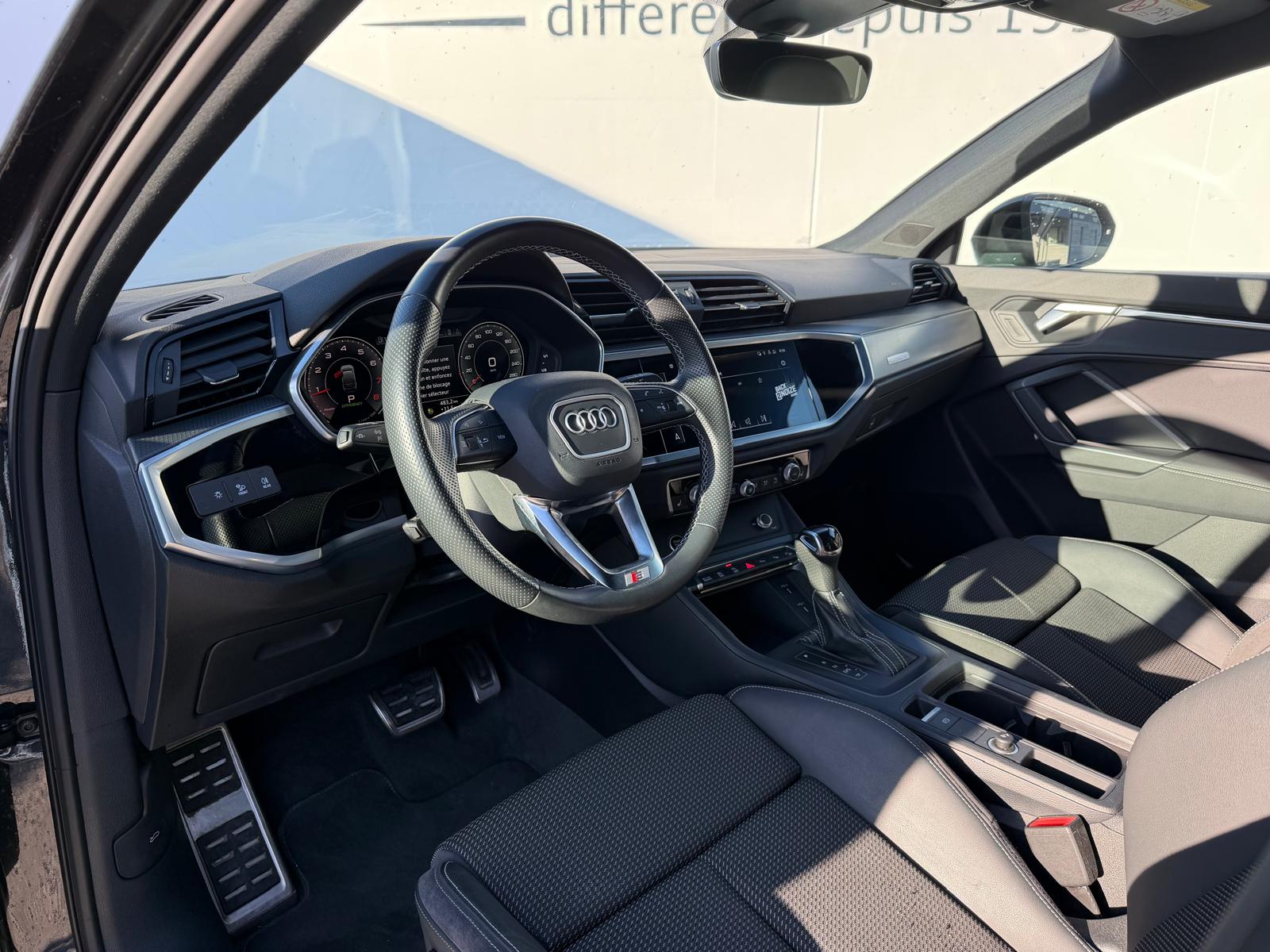 AUDI Q3 Sportback 40 TFSI S line quattro S-tronic-image-6