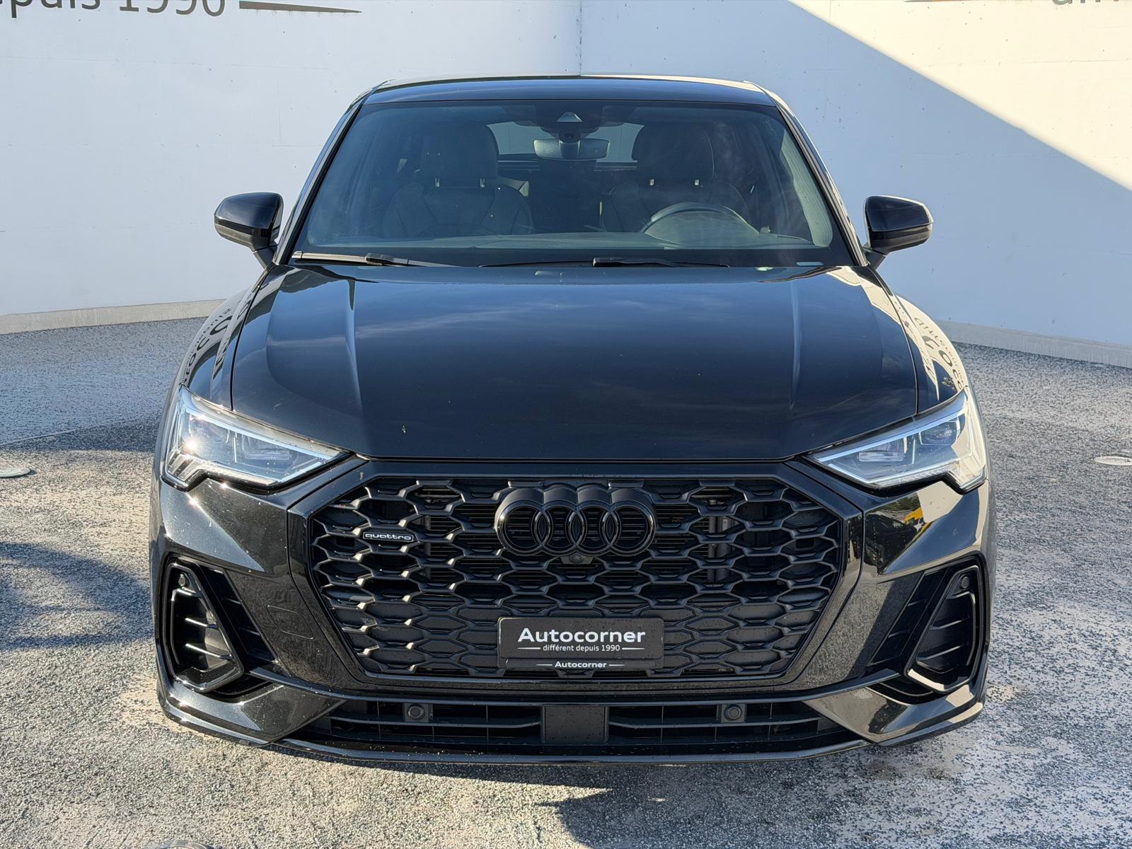 AUDI Q3 Sportback 40 TFSI S line quattro S-tronic-image-3