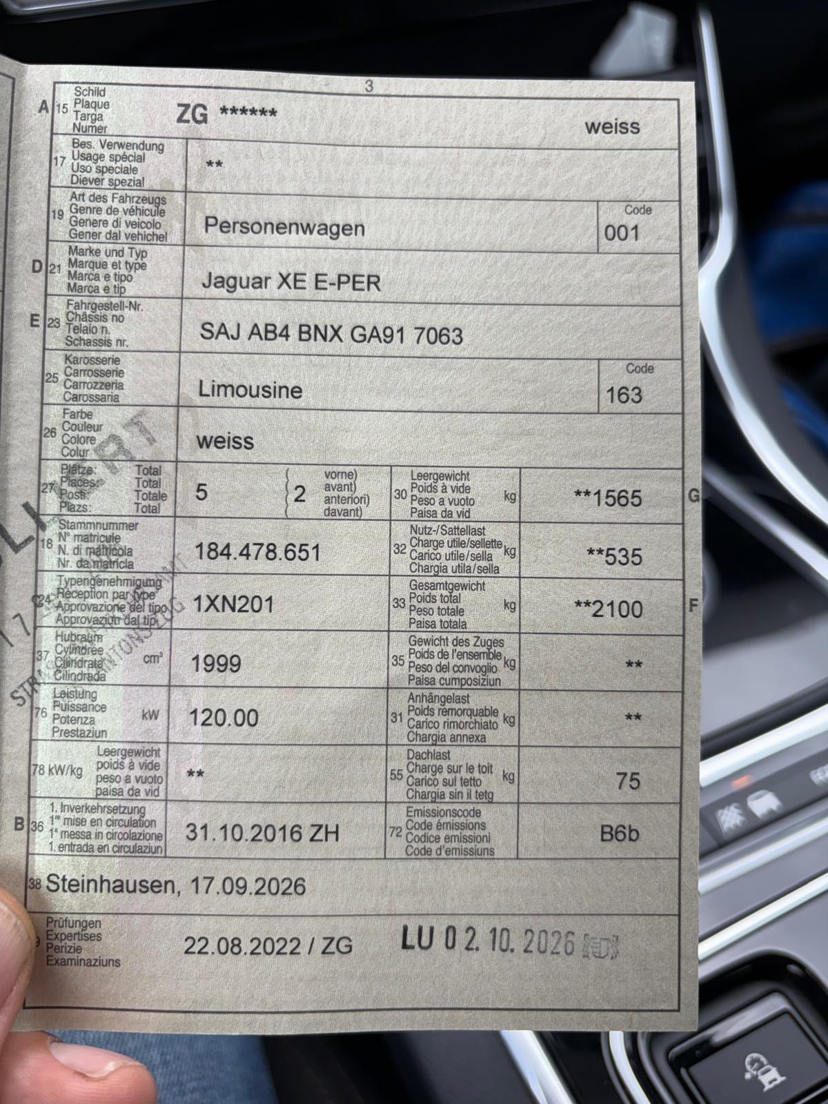 JAGUAR XE E-Performance 20d Prestige Automat MFK 09.2026-image-15