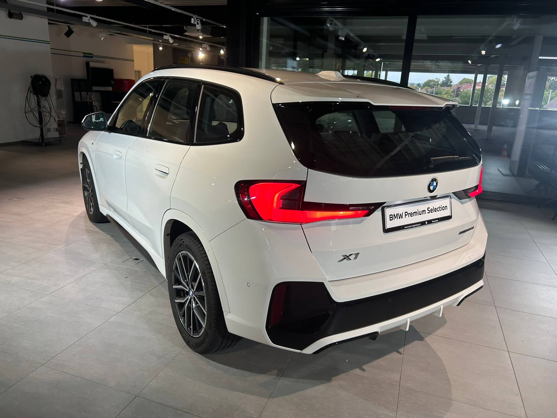 BMW X1 sDrive 20i 48V M Sport-image-9