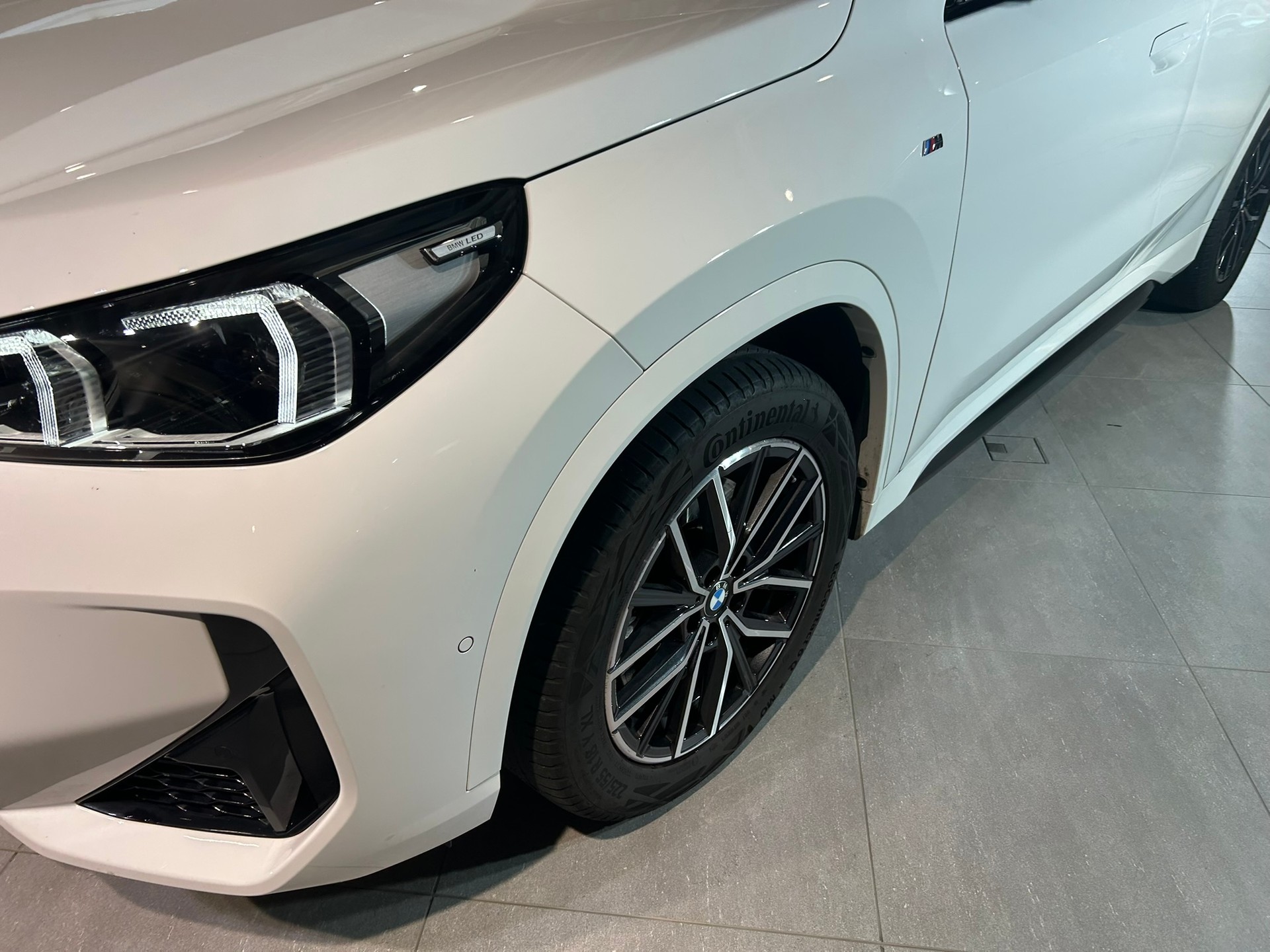 BMW X1 sDrive 20i 48V M Sport-image-17