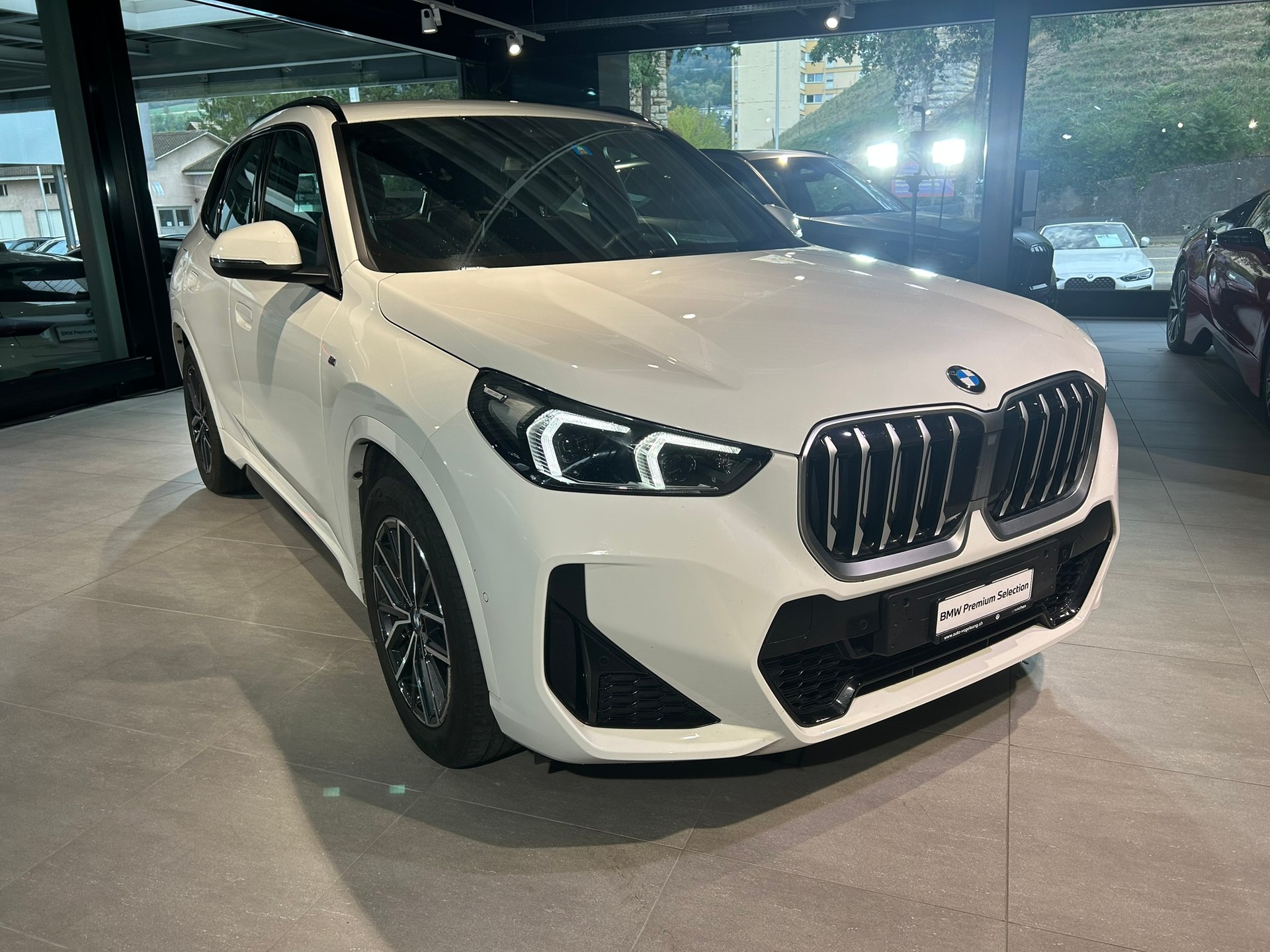 BMW X1 sDrive 20i 48V M Sport-image-6